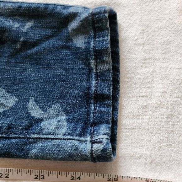 Ann Taylor Ann Taylor The Skinny Crop Curvy Fit Floral Sz. 4 Blue Jeans Size 27" / US 4 / IT 40 - 9 Thumbnail