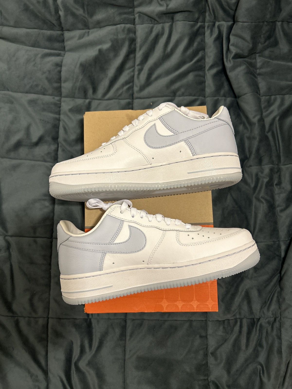 Nike Nike x Terror Squad Air Force 1 “Loyalty” Size US 8 / EU 41 - 2 Thumbnail