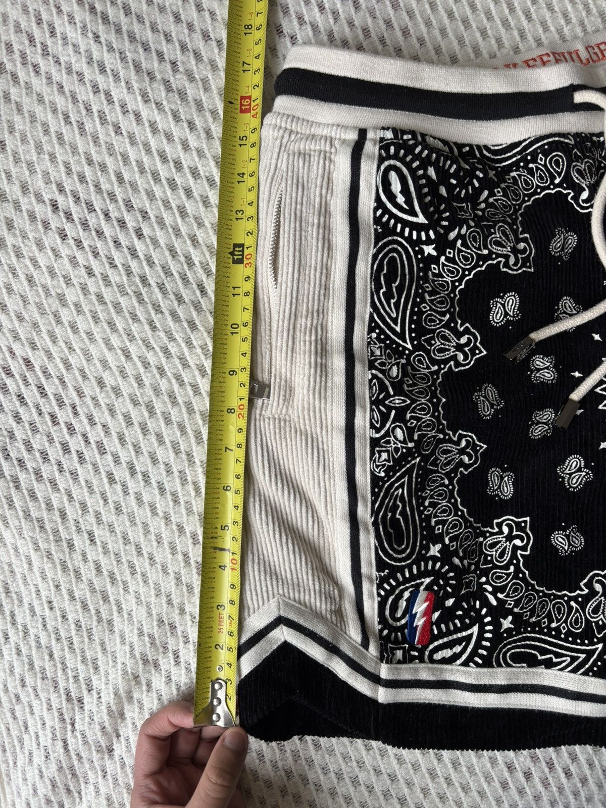 Collect and Select Collect + Select x Effulgence shorts - medium Size US 34 / EU 50 - 8 Thumbnail