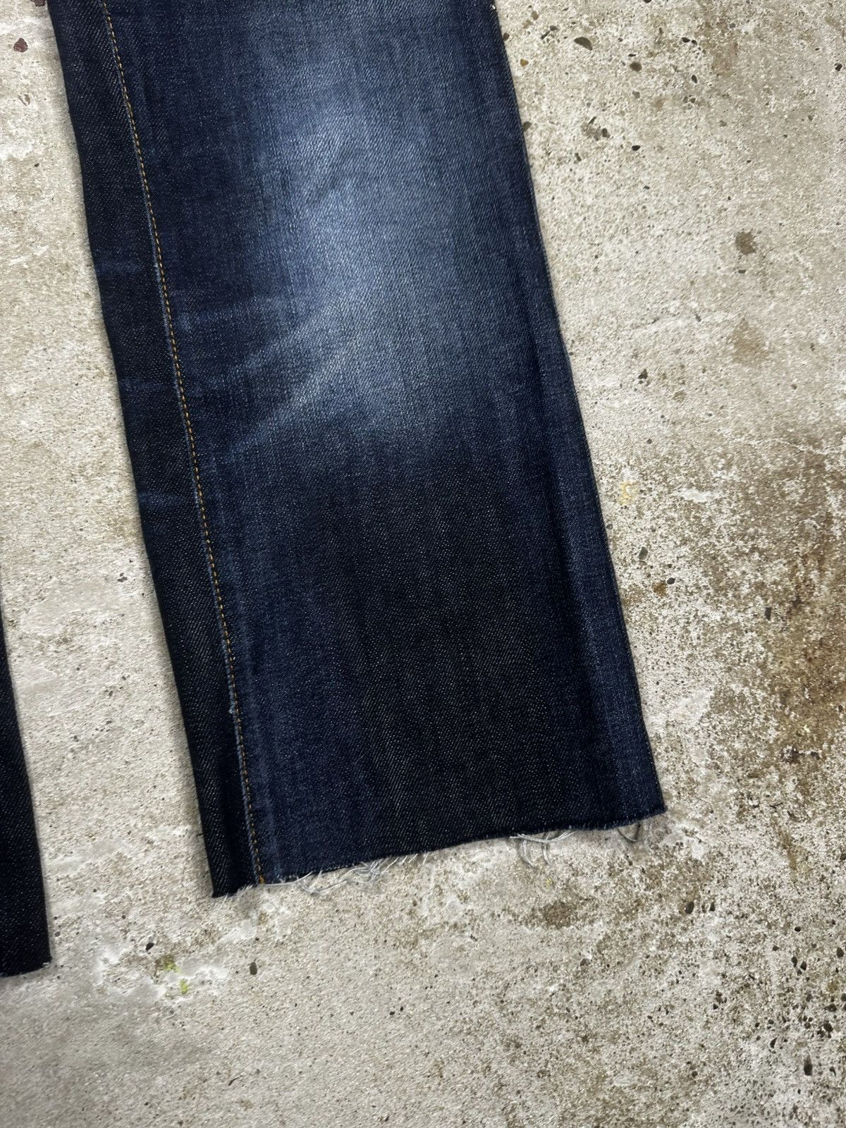 Just Cavalli AW2010 Just Cavalli Studed Jeans Washed Flare Bootcut Denim Size 27" / US 4 / IT 40 - 13 Thumbnail