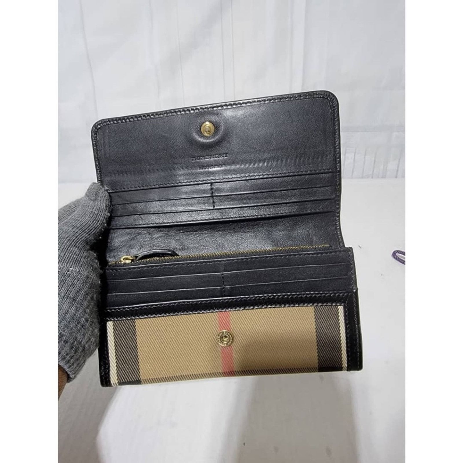 Burberry Burberry House Check Fabric and Leather Leighton Continenta Size ONE SIZE - 9 Thumbnail