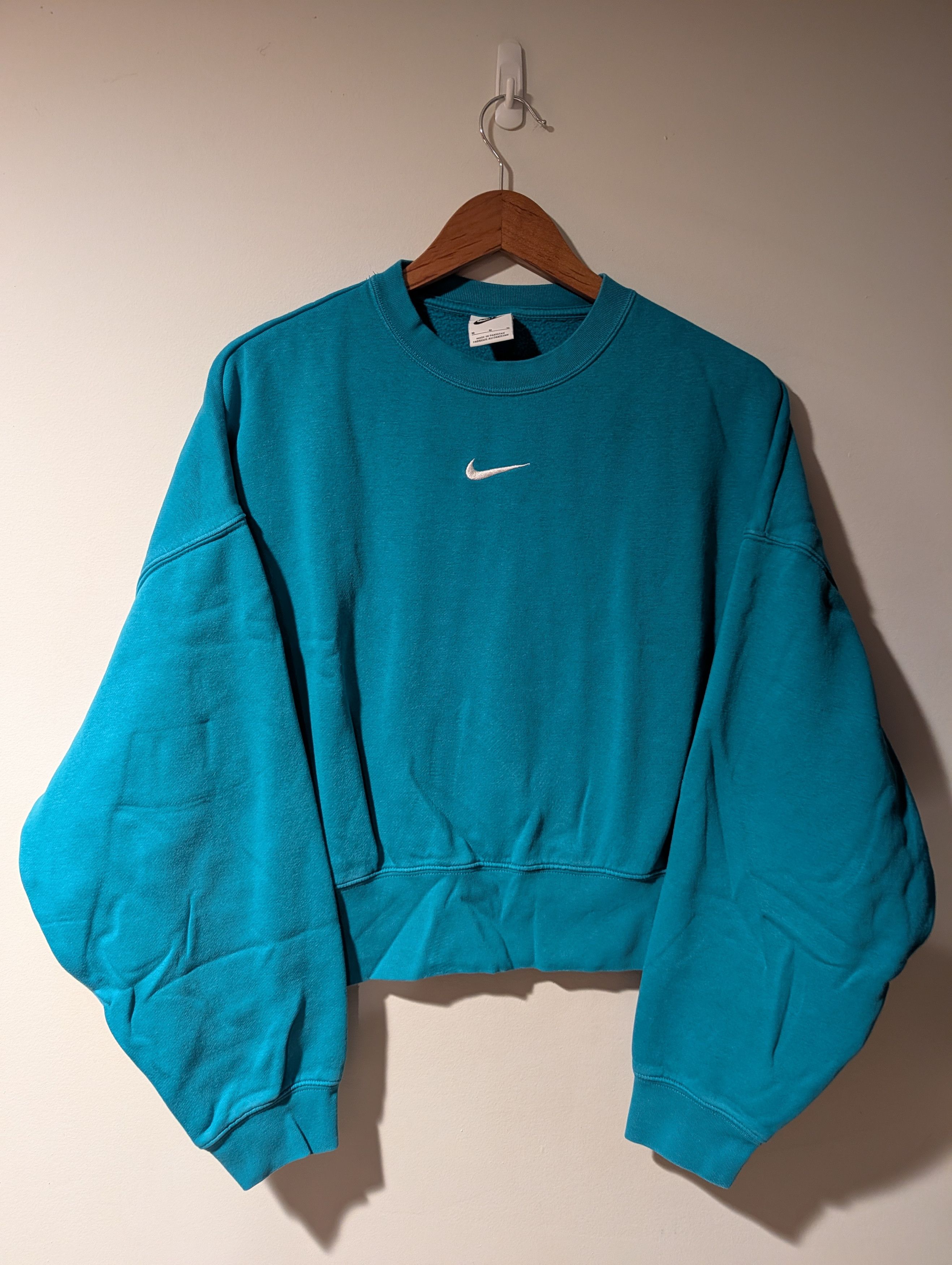 Nike VTG Nike Center Swoosh Pullover Sweatshirt Teal Boxy Crop Size M / US 6-8 / IT 42-44 - 1 Thumbnail