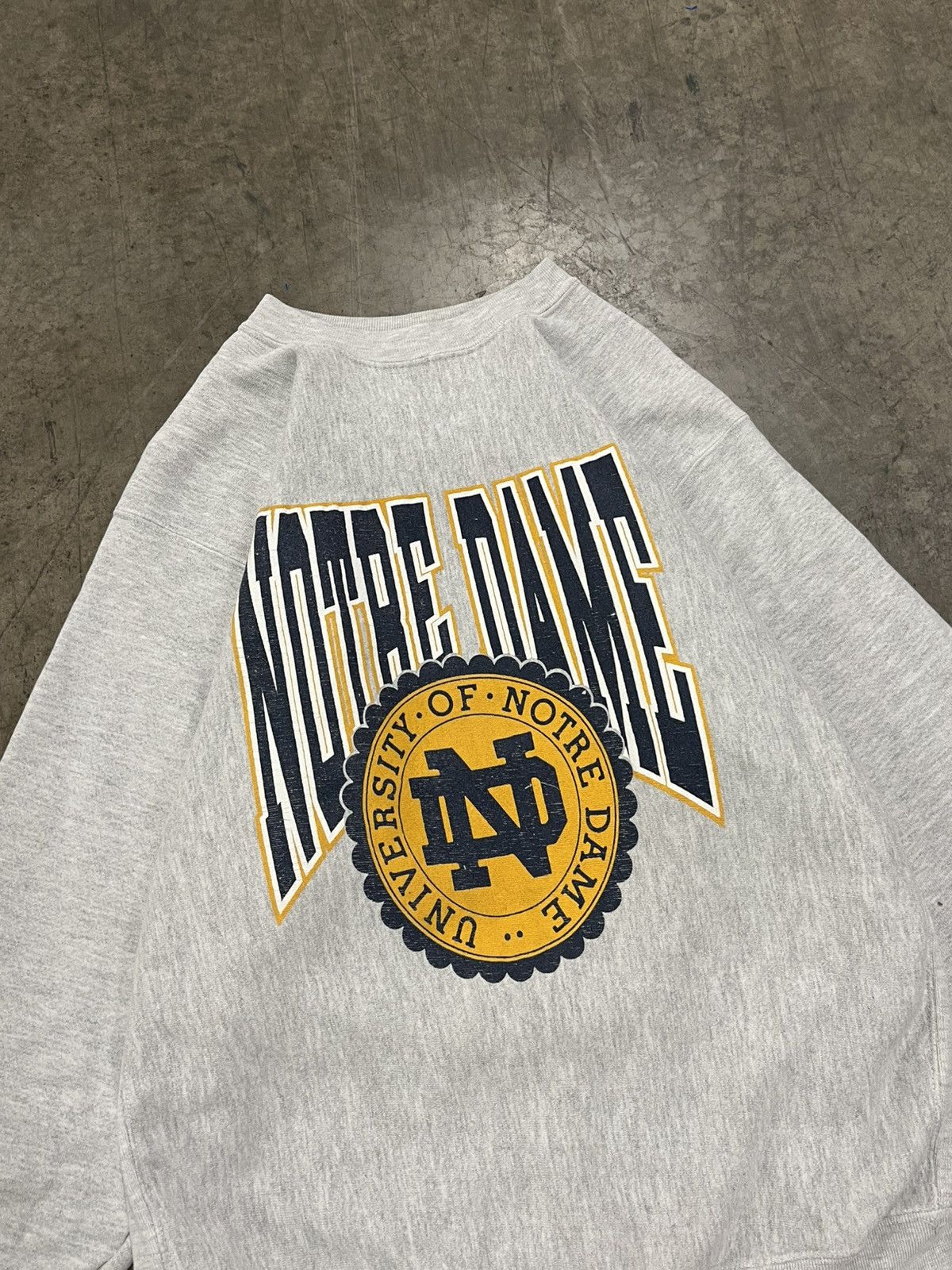 Vintage Vintage Notre dame college 90s crewneck reverse weave rare Size US XL / EU 56 / 4 - 3 Thumbnail