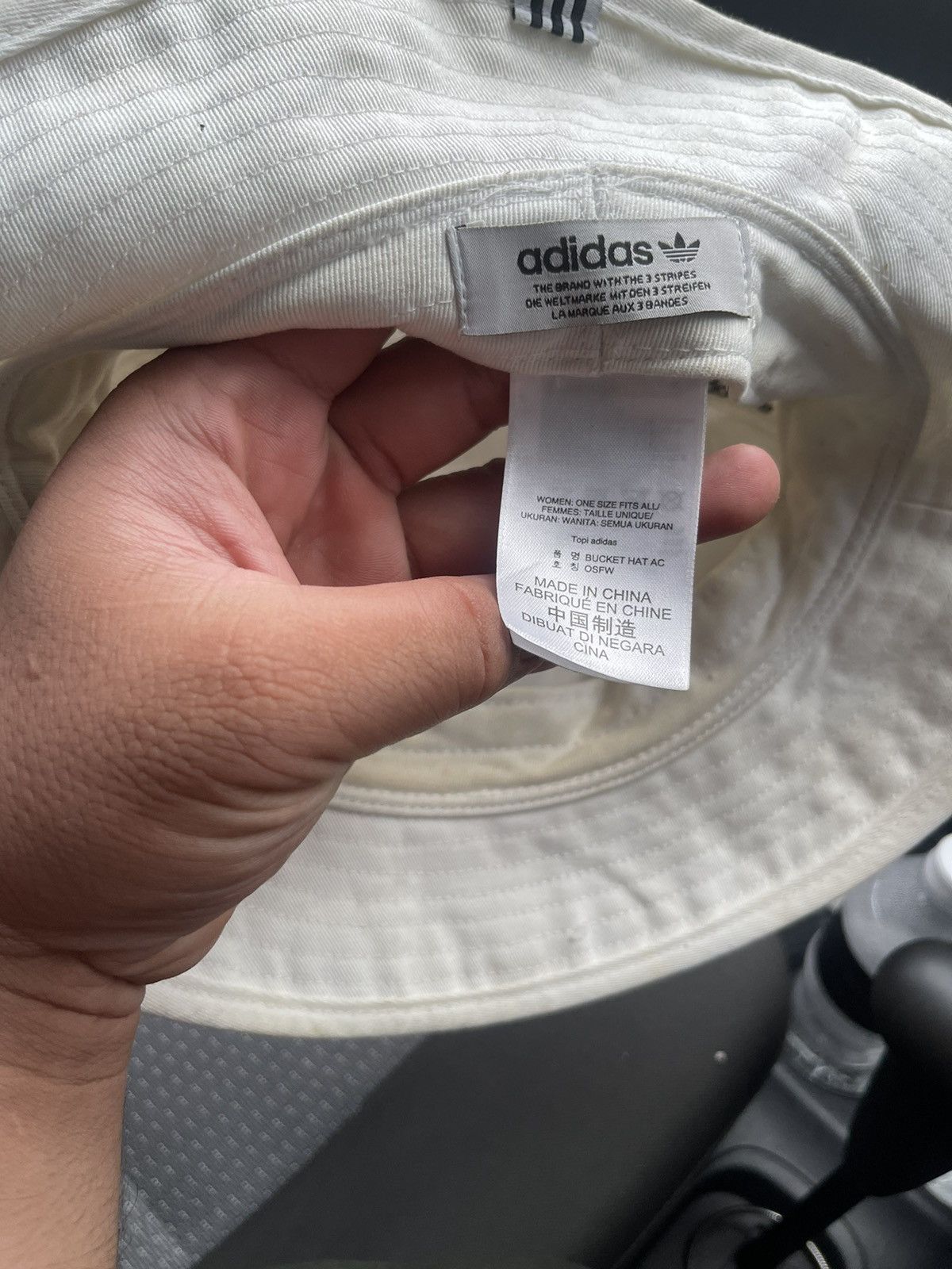 Vintage Hat Bucket Adidas Size 32 - 2 Thumbnail