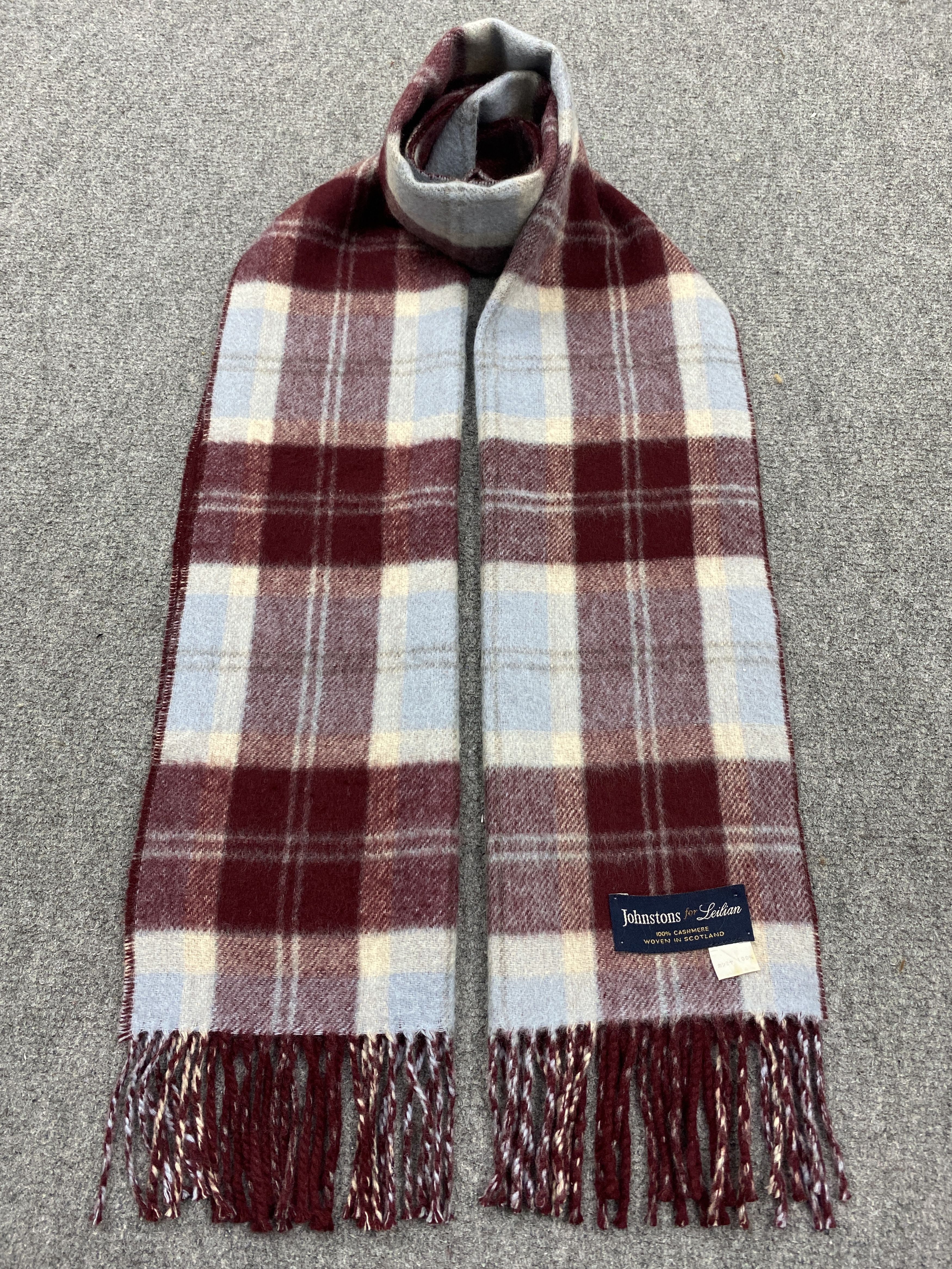 Johnstons Of Elgin Johnstons Of Elgin Cashmere Scarf Muffler Cashmere - SC0151 Size ONE SIZE - 1 Thumbnail
