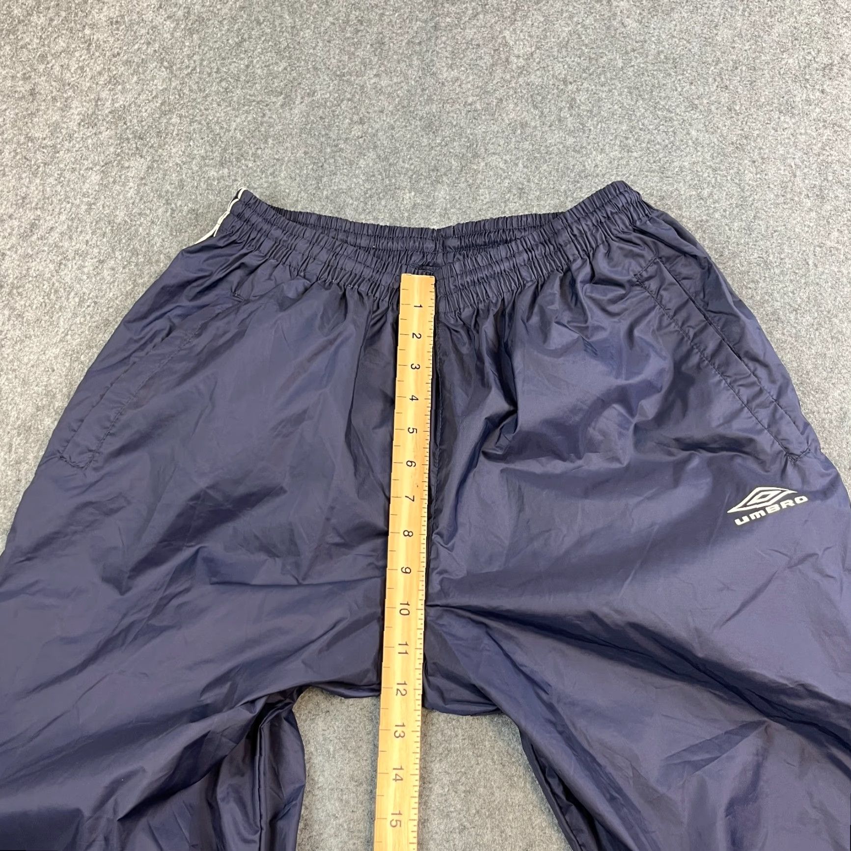 Umbro VINTAGE Umbro Track Pants Windbreaker Large Blue Diamond Logo 90s Retro Mens Trousers Blue 90s Mens Size US 33 - 5 Thumbnail
