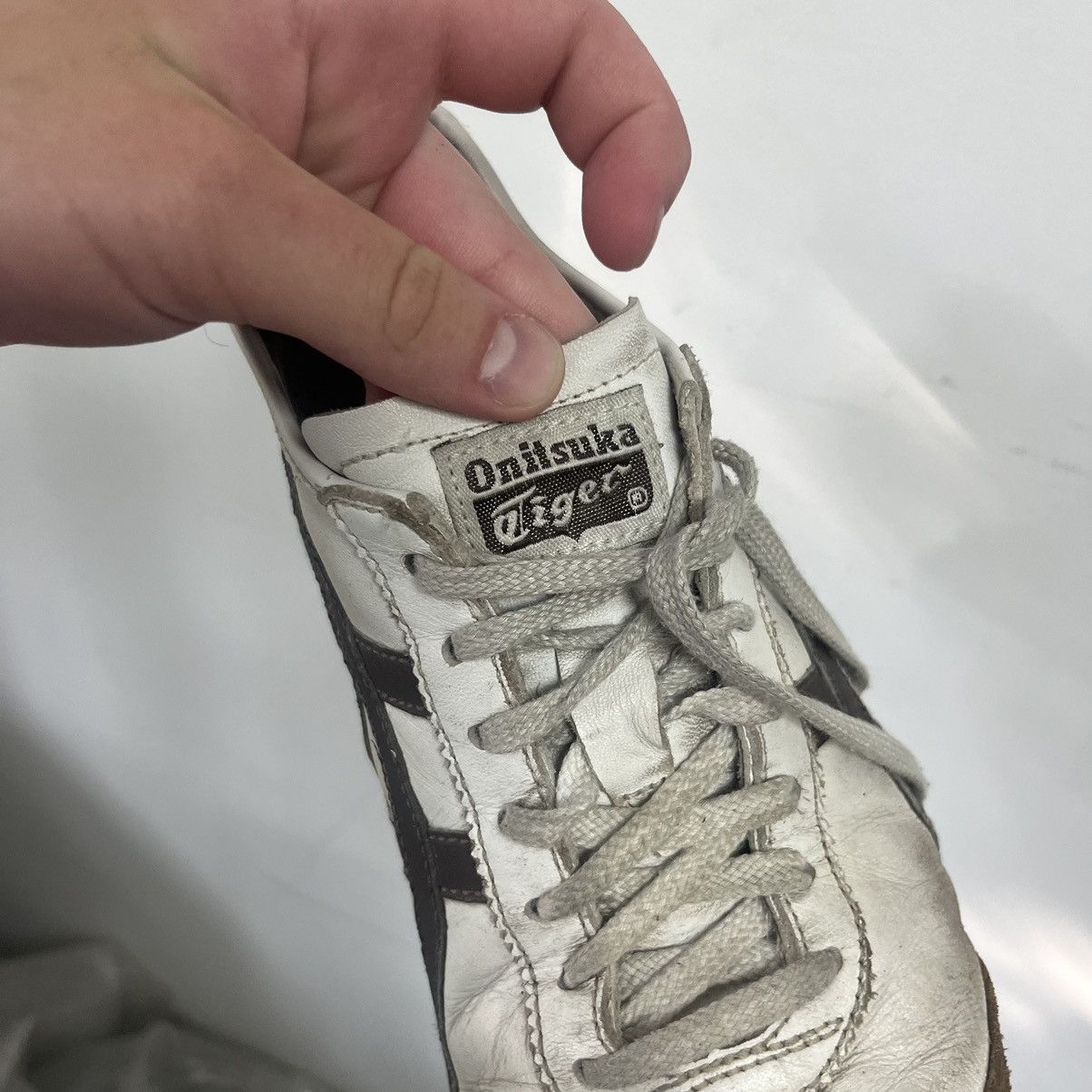 Asics Vintage ASICS Tiger Onitsuka Leather Sneakers Size US 9 / EU 42 - 9 Thumbnail