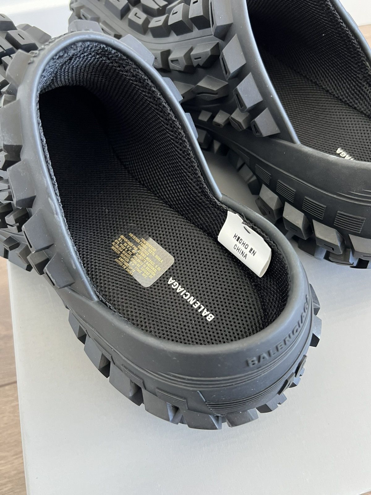 Balenciaga Balenciaga Defender Bouncer Clog 46 Size US 13 / EU 46 - 9 Thumbnail