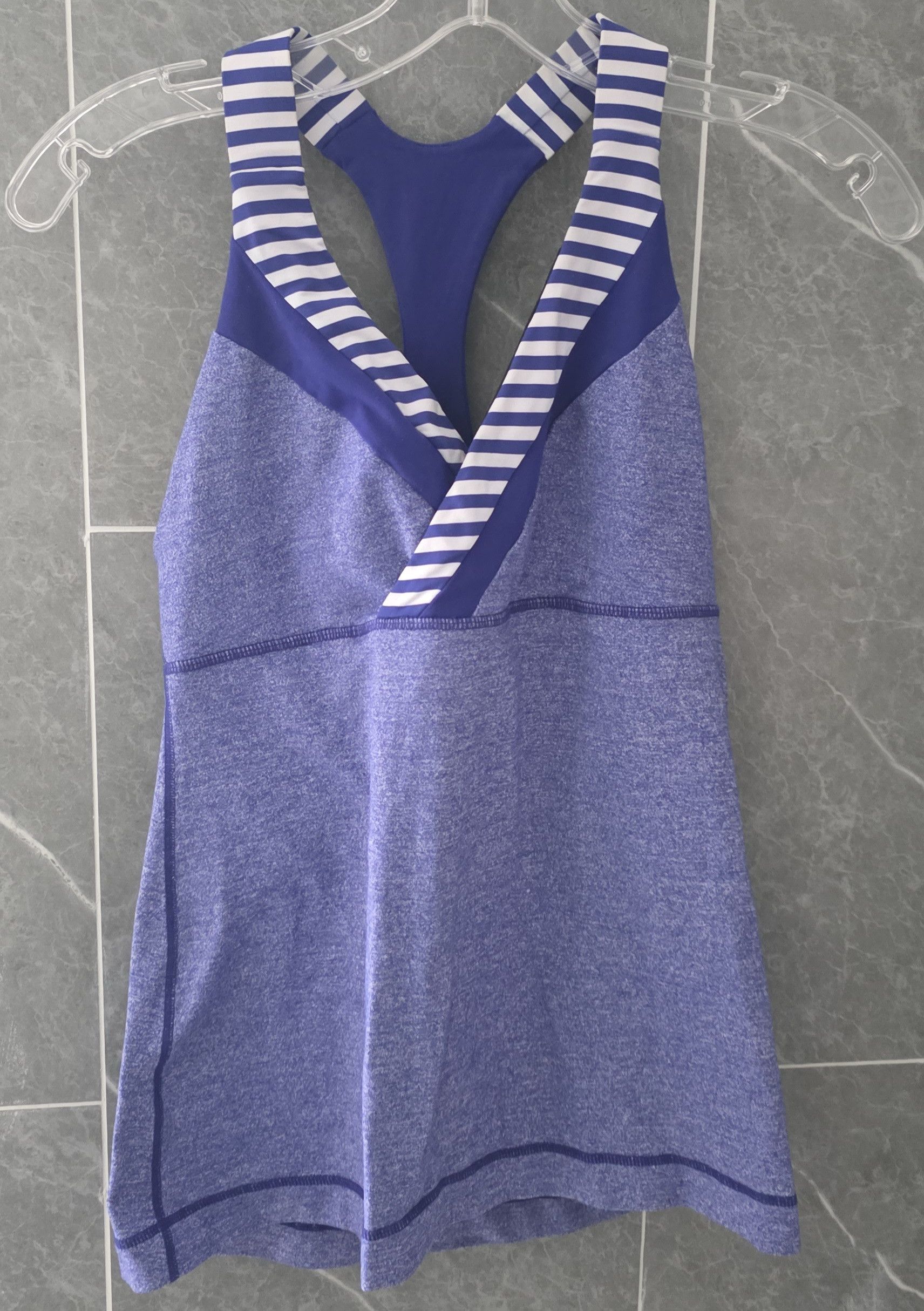 Lululemon Lululemon Deep Breath Tank (First Release) Pigment Blue 8 Size M / US 6-8 / IT 42-44 - 1 Thumbnail