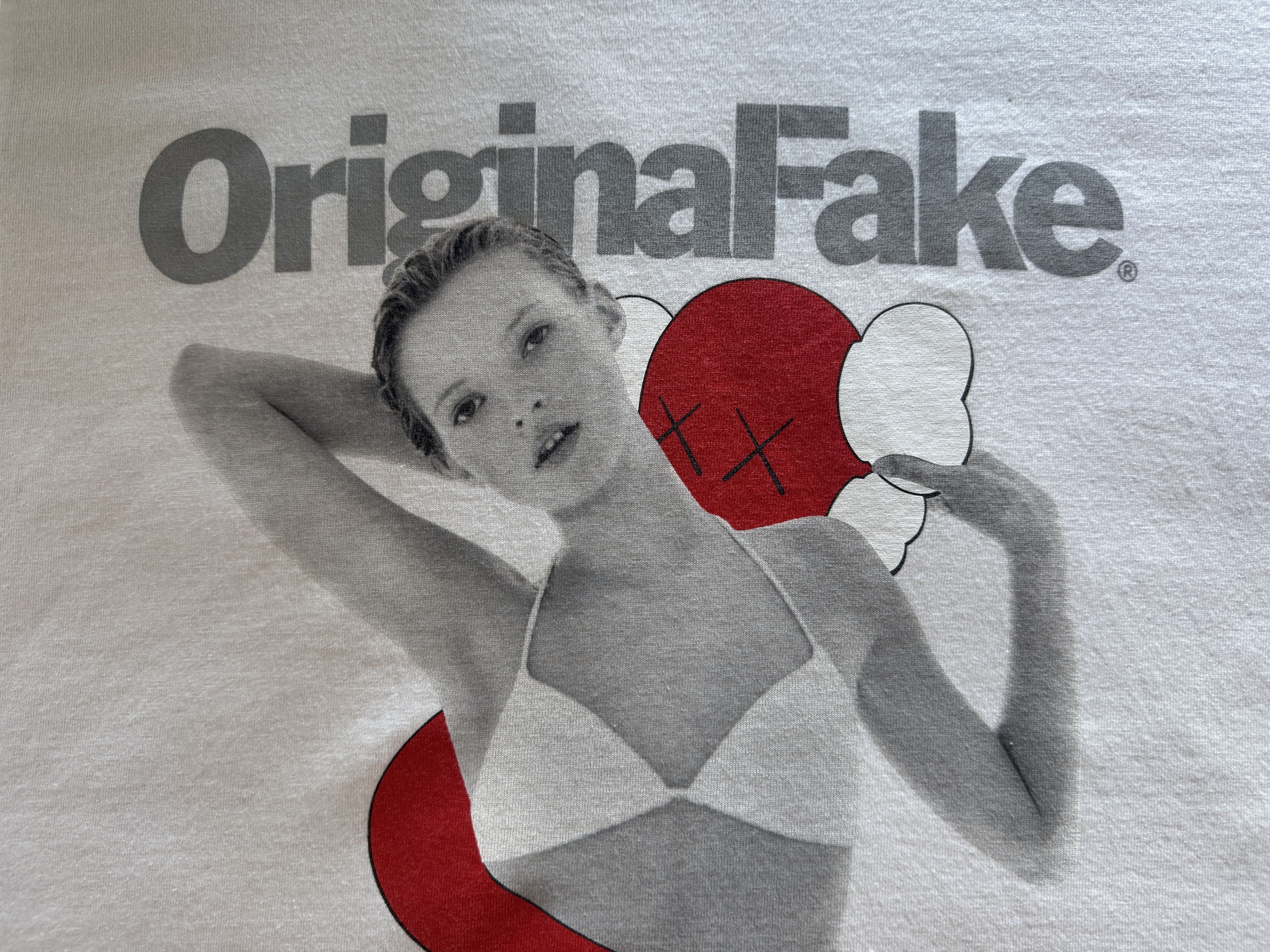 Kaws × Supreme SUPREME X KAWS OF KATE MOSS 10-YEAR ANNIVERSARY T-SHIRT MED Size US M / EU 48-50 / 2 - 4 Thumbnail