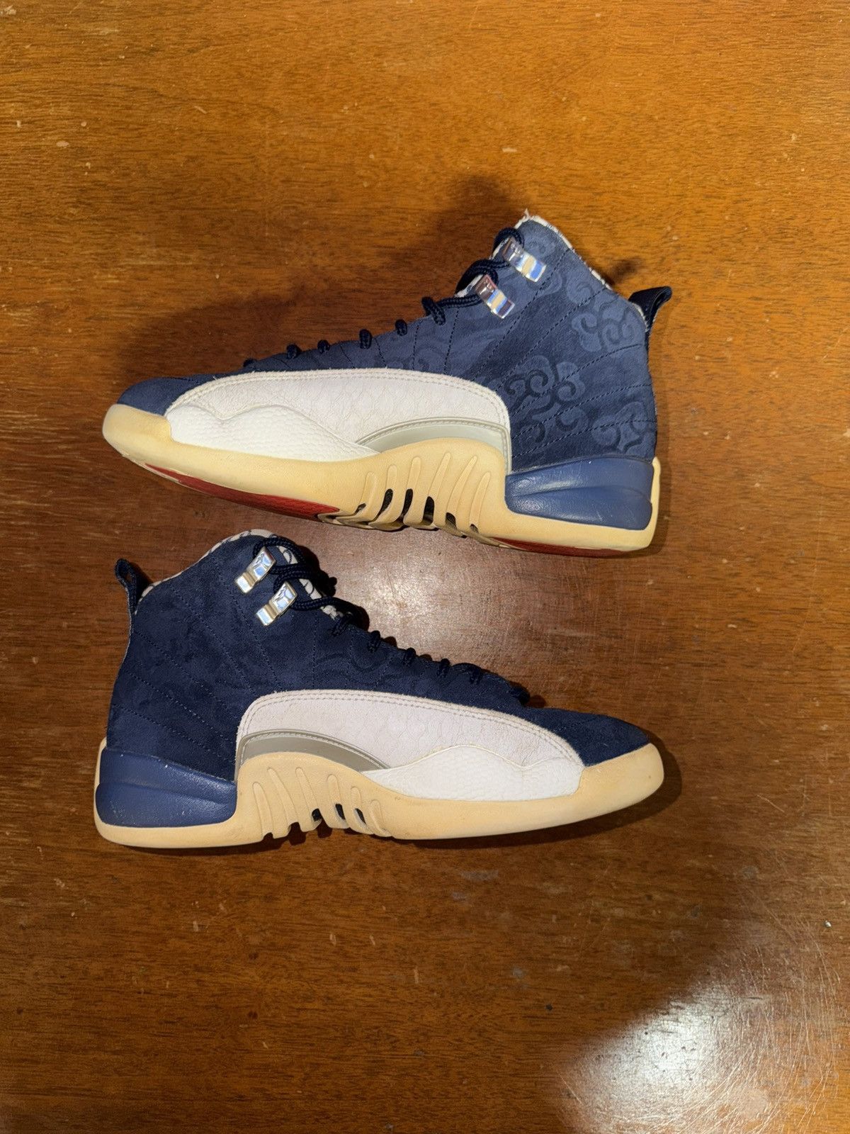 Nike Air Jordan 12 Retro GS International Flight size 5Y Size US 5 / EU 37 - 2 Thumbnail