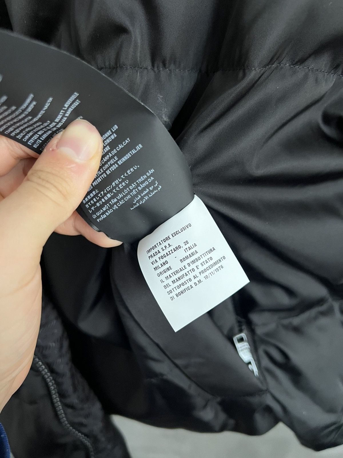 Prada 23AW re-nylon reversible down Prada jacket Size US M / EU 48-50 / 2 - 11 Thumbnail