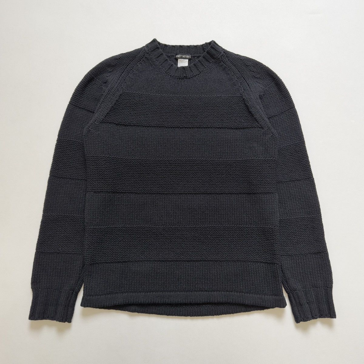 Issey Miyake Black ‘3D Patterned Stripe’ Wool Sweater Size US L / EU 52-54 / 3 - 1 Thumbnail