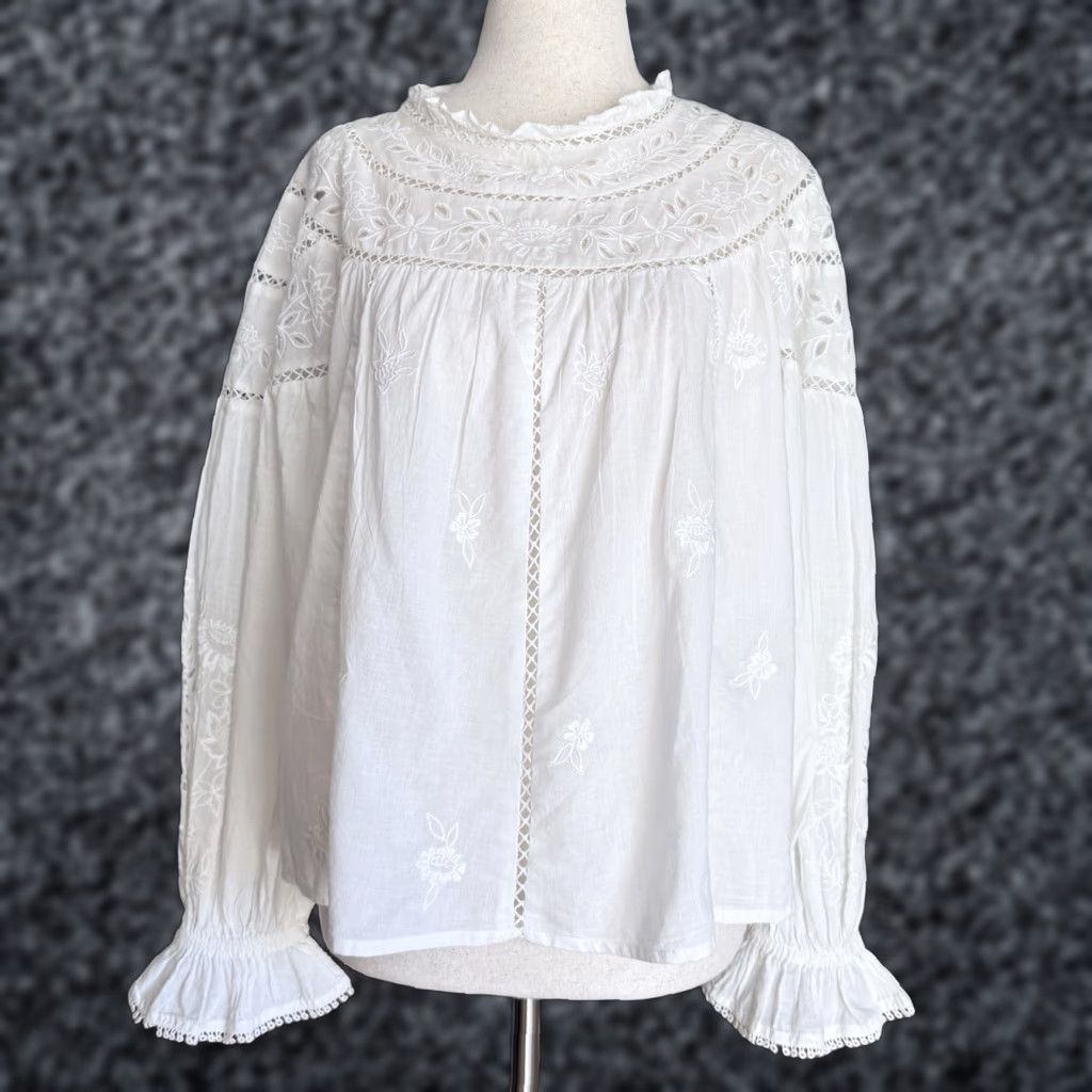 Anthropologie Anthropologie Blouse XS White Floral Embroidery Boho Peasant Cutout Cotton Long Sleeve Button Collared Casual Womens Size XS / US 0-2 / IT 36-38 - 1 Thumbnail