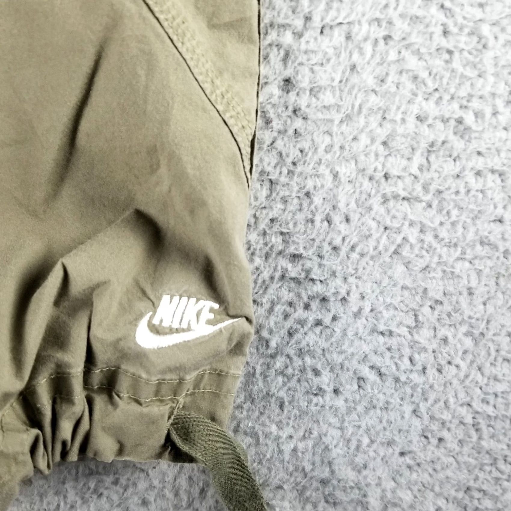 Nike VINTAGE Nike Shorts 34W Beige Hiking Outdoor Drawstring Cinch Legs Size US 34 / EU 50 - 2 Thumbnail