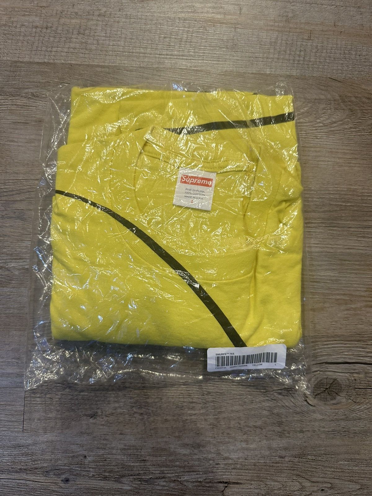 Supreme Supreme/Smurfs Tee Size US L / EU 52-54 / 3 - 1 Thumbnail