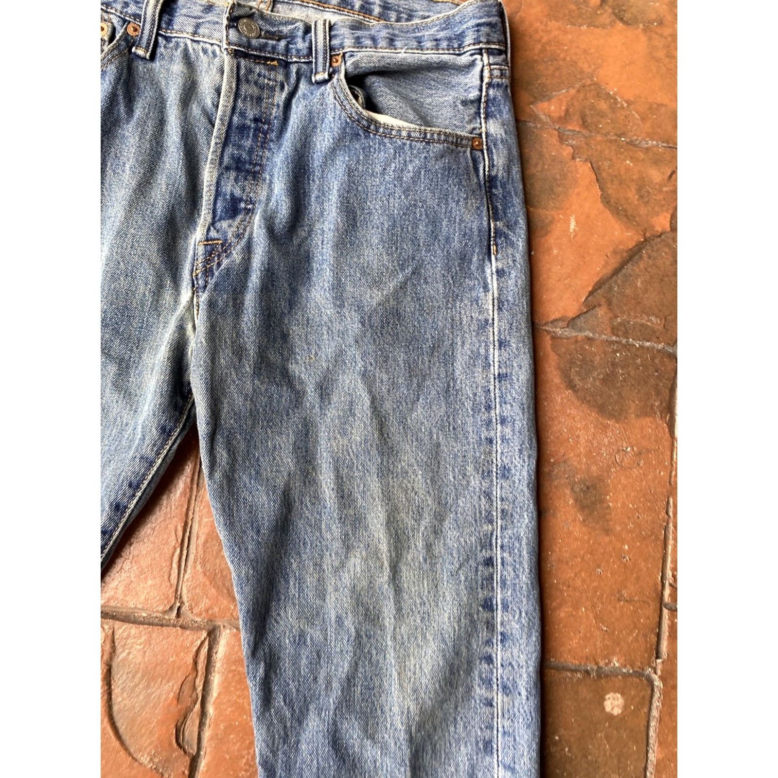 Levi's Levi's 501 Jeans Straight Leg Regular 33x30 Blue Denim Button Fly Mens Regular Fit Vintage: No Size US 33 - 4 Thumbnail