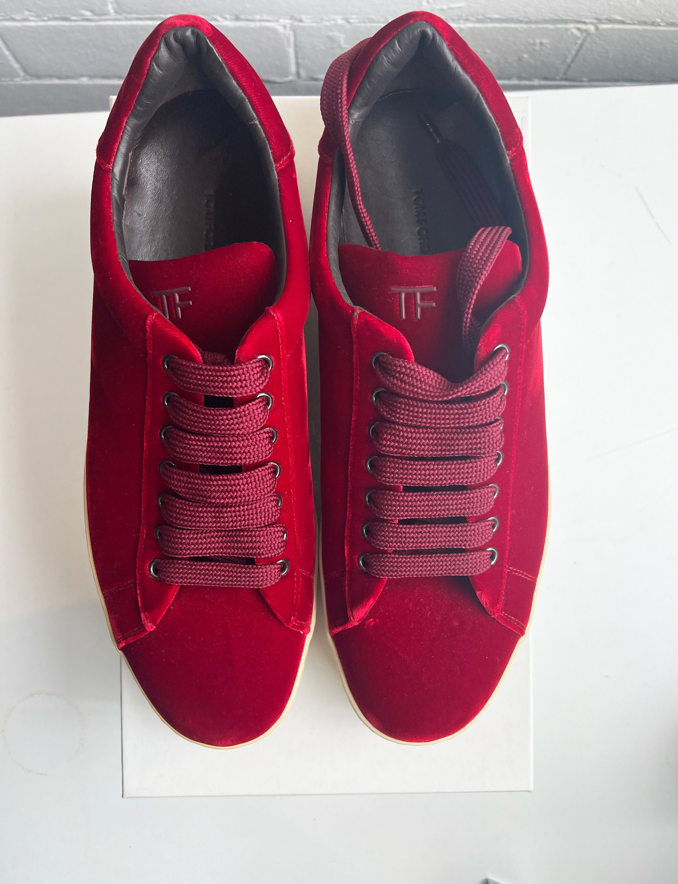 Tom Ford tom ford red velvet trainer Size US 11 / EU 44 - 1 Thumbnail