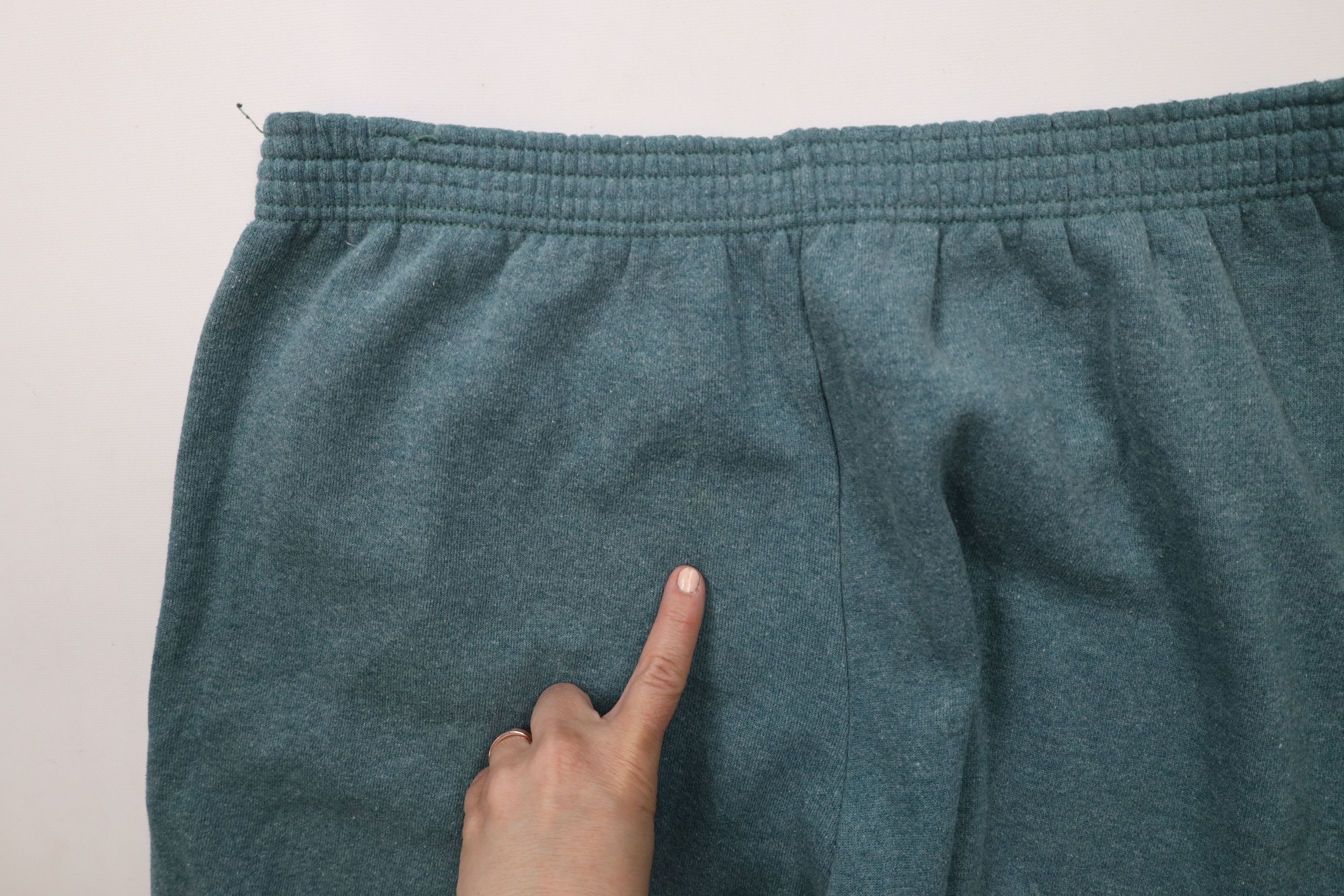 Vintage Vintage 90s Streetwear Tapered Leg Sweatpants Green USA Size 30" / US 8 / IT 44 - 12 Thumbnail