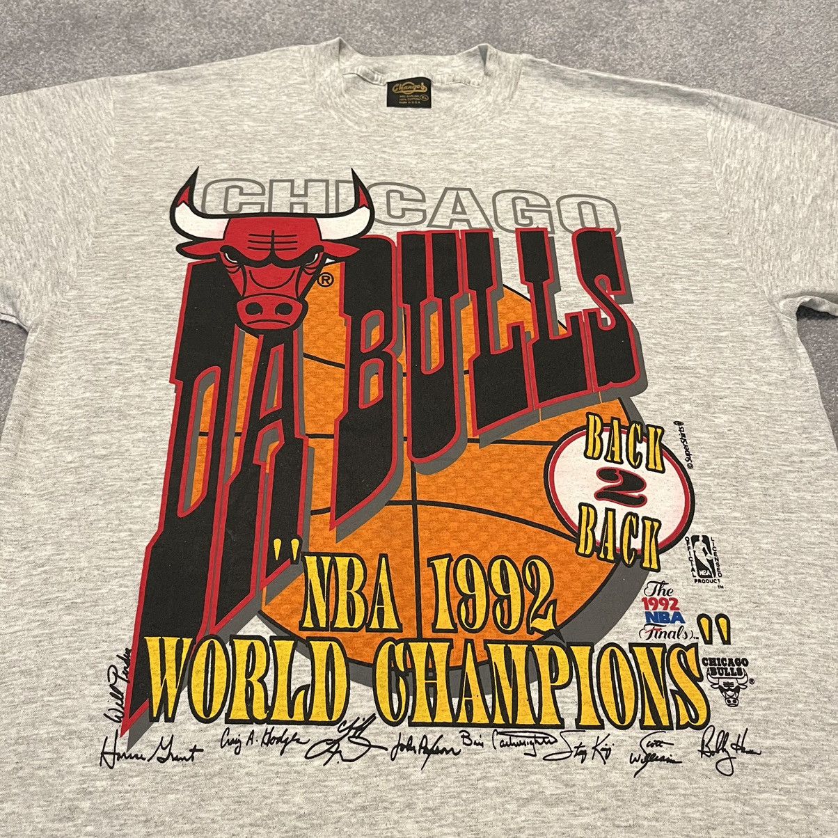 NBA NEW Vintage 1992 Chicago Da Bulls Back 2 Back Champions Tee Size US XL / EU 56 / 4 - 1 Thumbnail