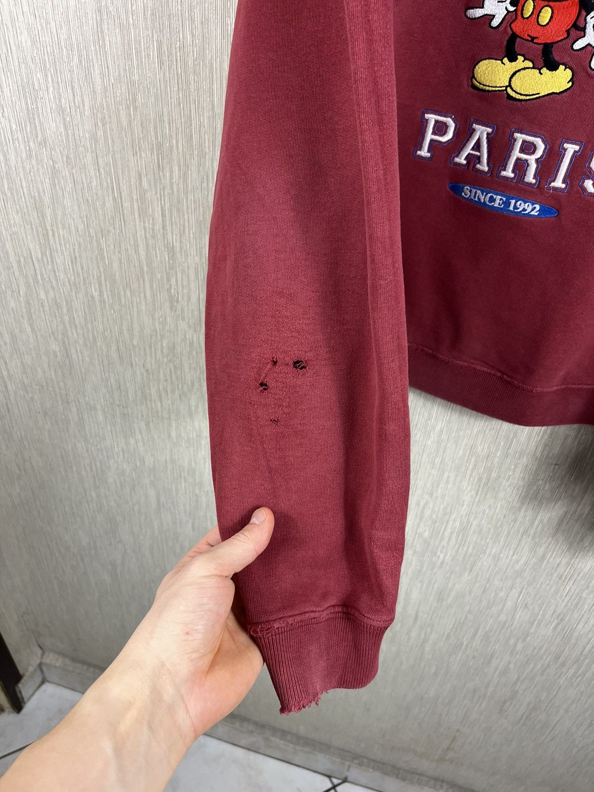 Disney × Vintage Vintage 90s Disneyland Paris distressed sweatshirt cropped Size US L / EU 52-54 / 3 - 15 Thumbnail