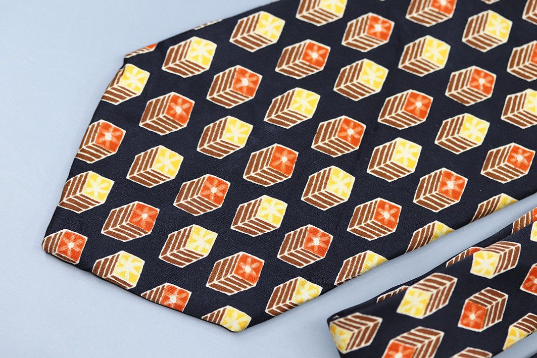 Hugo Boss Hugo Boss Silk Tie with Abstract Pattern – Made in Italy Size ONE SIZE - 9 Thumbnail