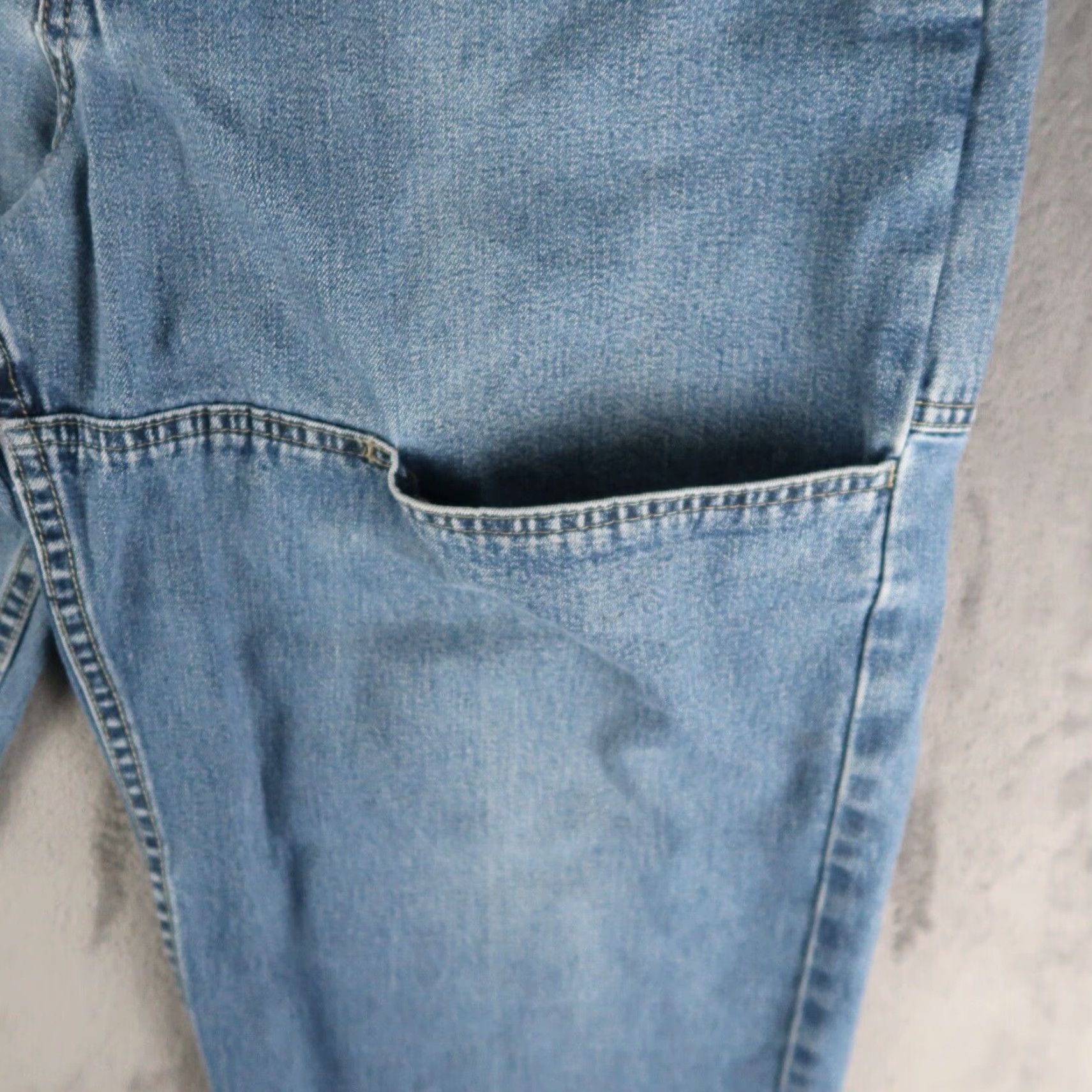 Denime VINTAGE Levi’s Silvertab Baggy Den im Skater Jeans Grunge Y2K 33x30 Big Pockets Jeans Biker Streetwear Skater 90s? Size US 33 - 4 Thumbnail