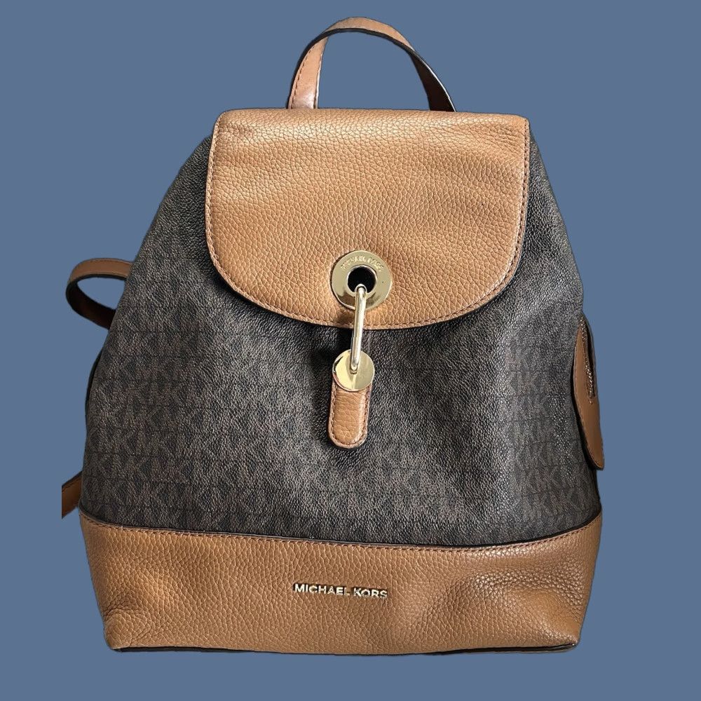 Vintage Michael Kors Raven Purse Backpack Monogram Brown Pebble Leather Medium Women Backpack Size ONE SIZE - 1 Thumbnail