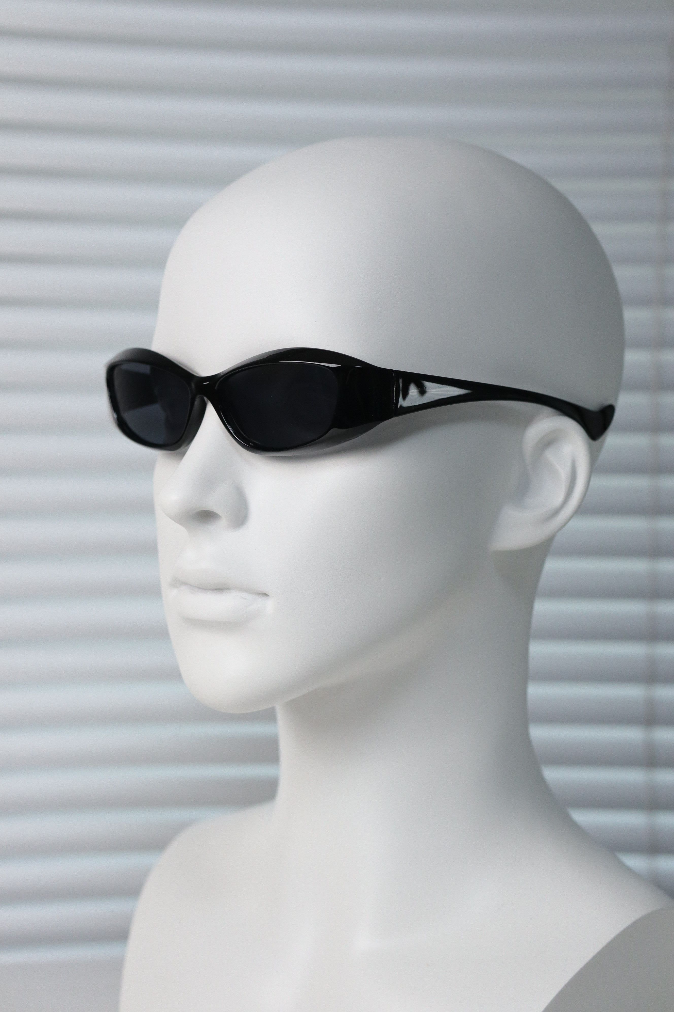 Japanese Brand Rare Vtg Y2k Avant Garde Round Sunglasses Black Unisex OS Size ONE SIZE - 5 Thumbnail