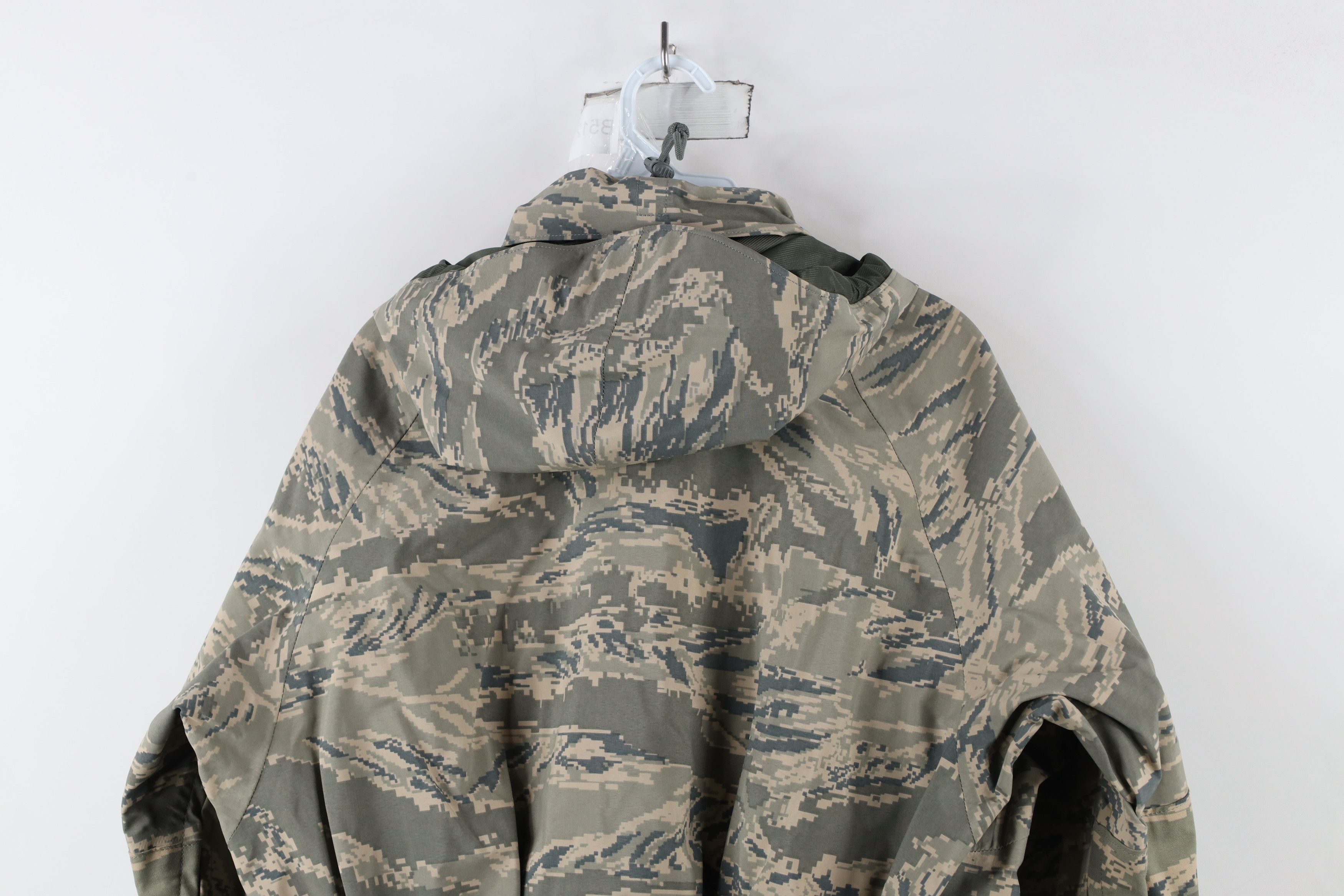 Vintage Vintage US Military Waterproof Stripe Camouflage Jacket Size US M / EU 48-50 / 2 - 13 Thumbnail