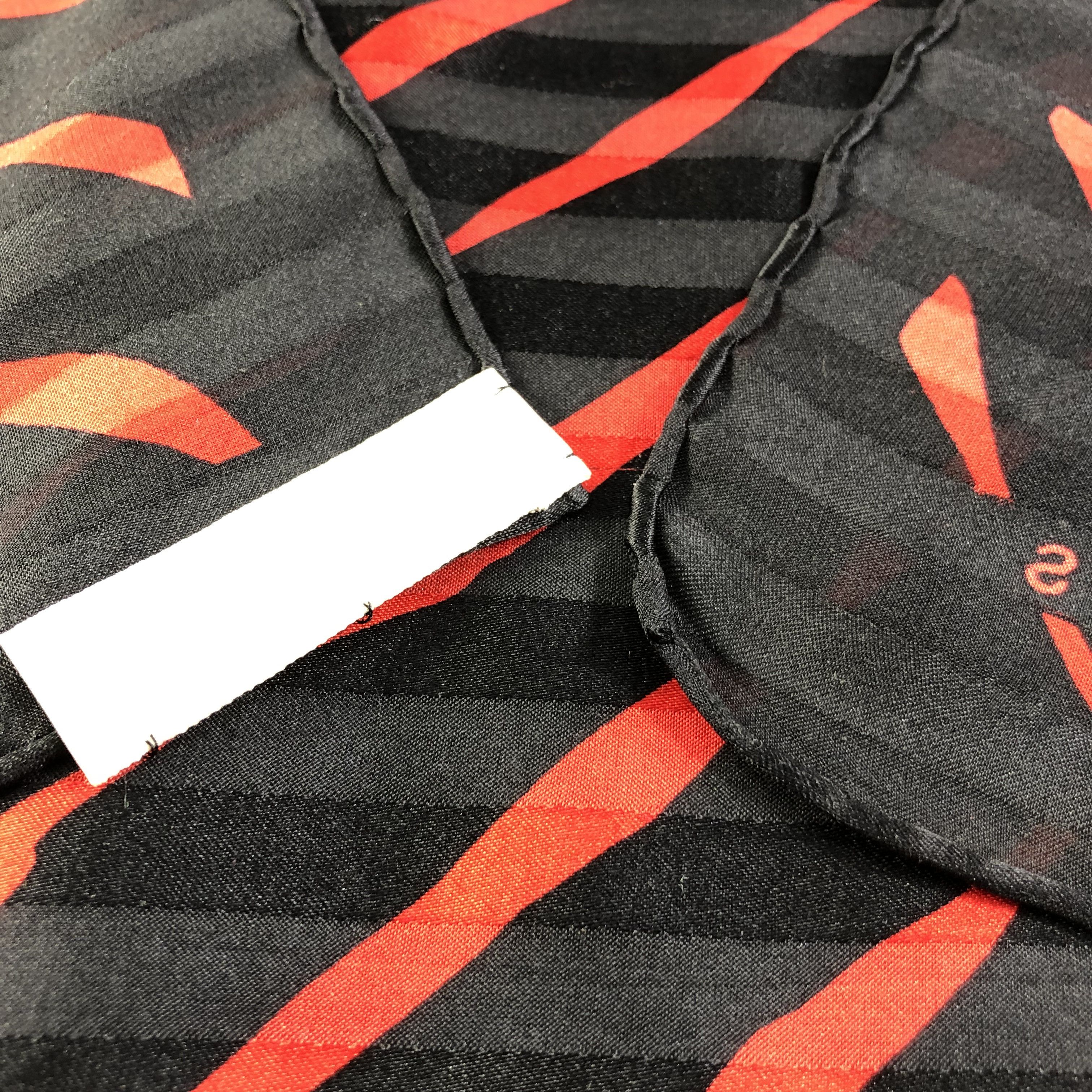Japanese Brand Perry Ellis Luxury Silk Scarf M767 Size ONE SIZE - 4 Thumbnail