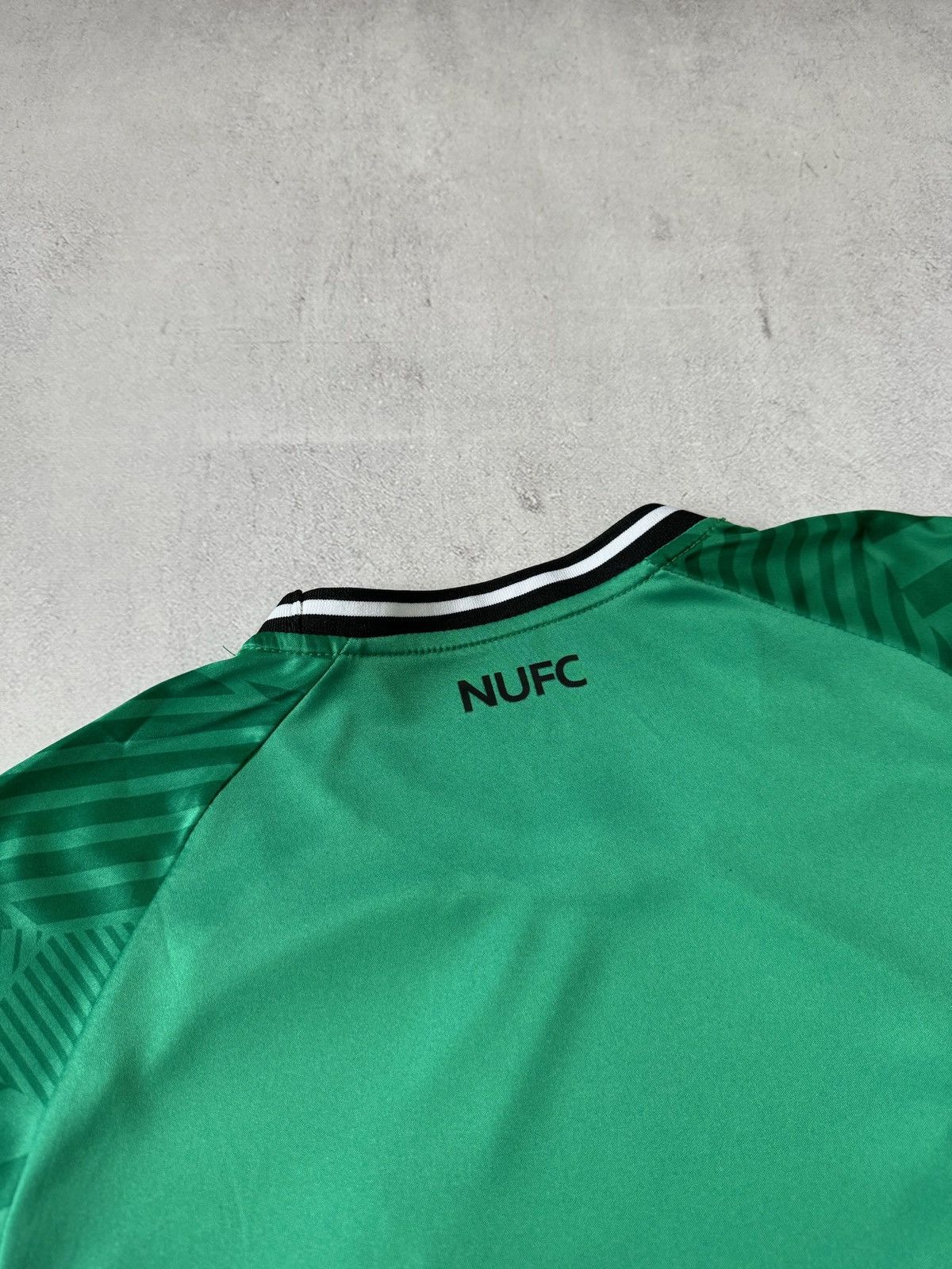 Castore Castore New Castle United Jersey Soccer T Shirt Rare XL Size Size US XL / EU 56 / 4 - 8 Thumbnail