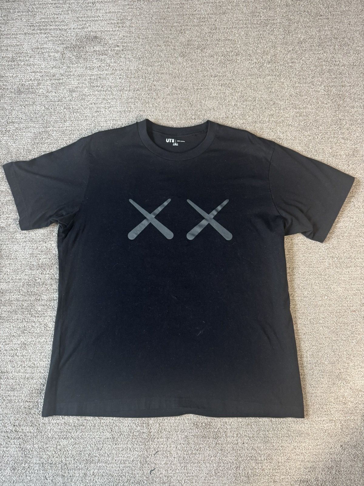 Andy Warhol × Kaws × Uniqlo Kaws Warhol Black Tee Size US XL / EU 56 / 4 - 1 Thumbnail