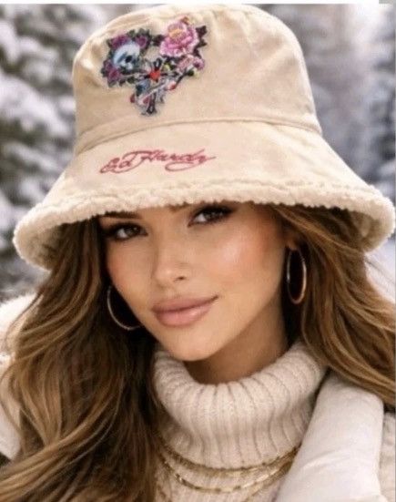 Ed Hardy Ed Hardy Bucket Hat Ivory Sherpa Signature Floral Embroidery Size ONE SIZE - 1 Thumbnail