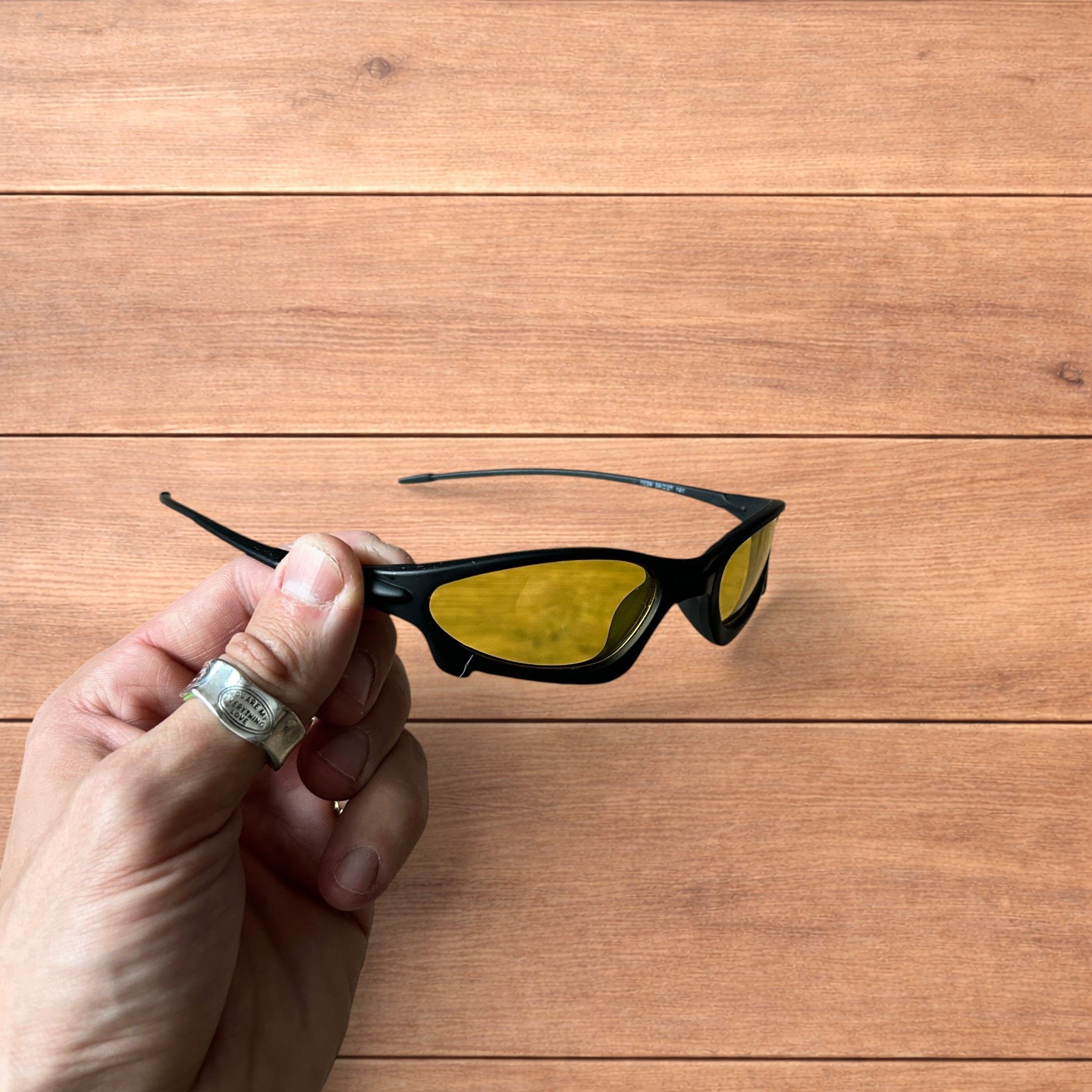 Japanese Brand Insane polarised sunglasses in black with yellow lense. Size ONE SIZE - 2 Thumbnail