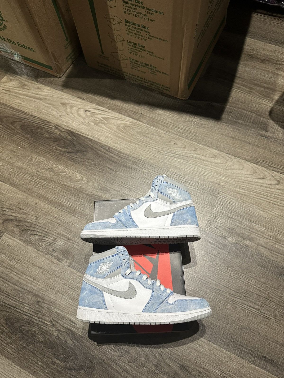 Nike Nike Jordan 1 Retro Hyper Royal 555088-402 Men Sz 12 Used Size US 12 / EU 45 - 2 Thumbnail