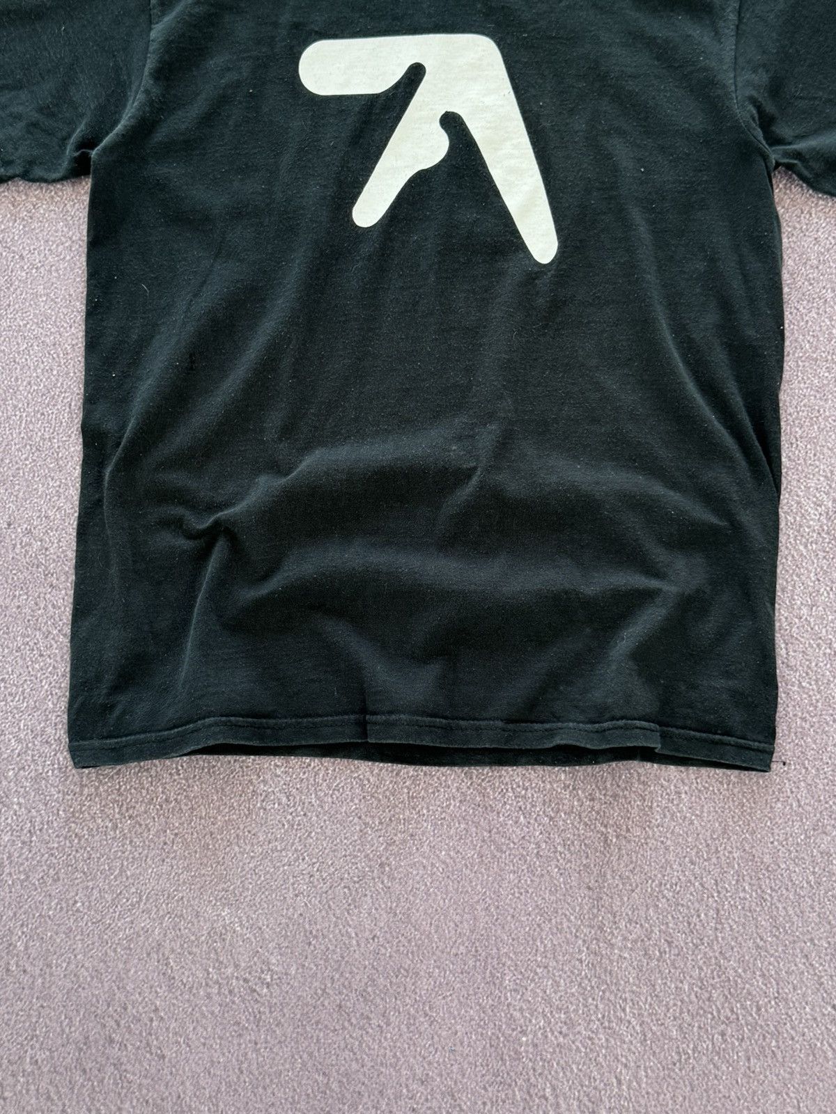 Band Tees Vintage Aphex Twin 2000s Faded Big Logo T-Shirt Size US M / EU 48-50 / 2 - 3 Thumbnail