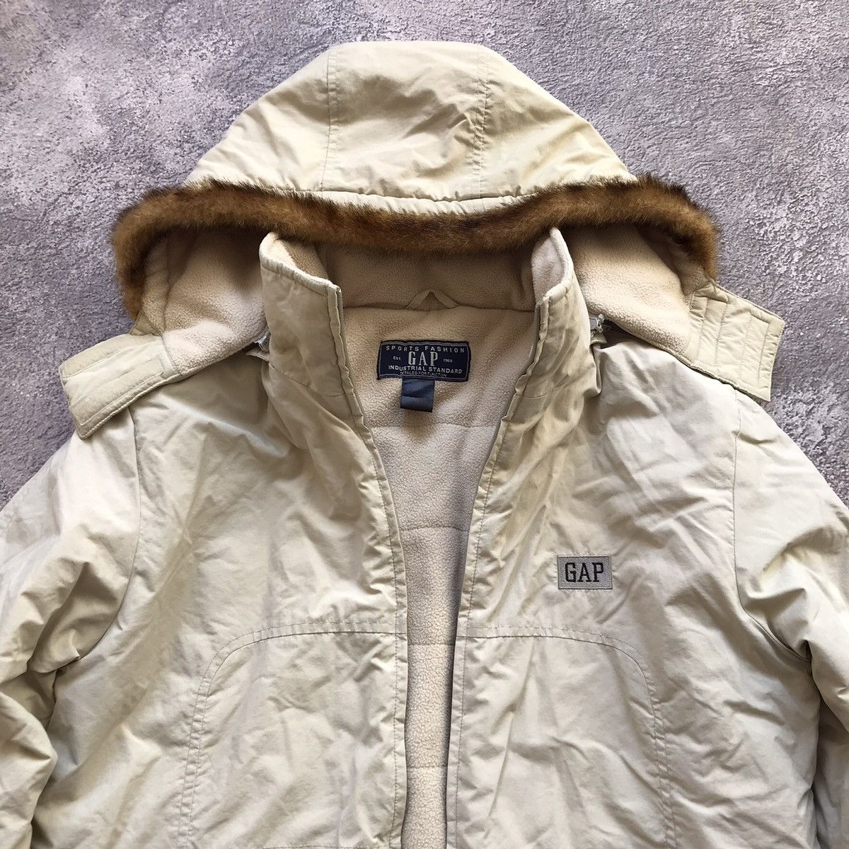 Vintage Vintage Gap Quilted Puffer Jacket Cream Gorpcore Y2K Faded L Size US L / EU 52-54 / 3 - 3 Thumbnail