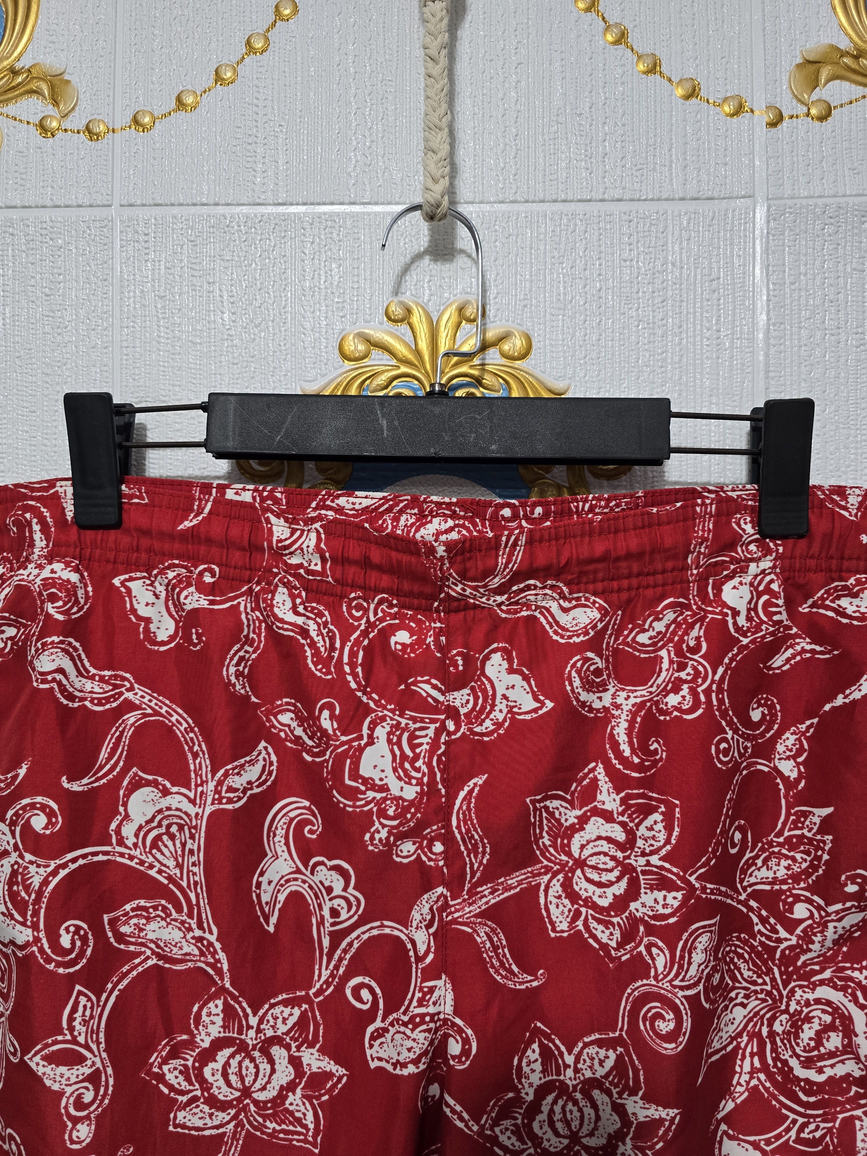 Colmar Colmar red floral print swim shorts. VINTAGE,xl Size US 36 / EU 52 - 2 Thumbnail