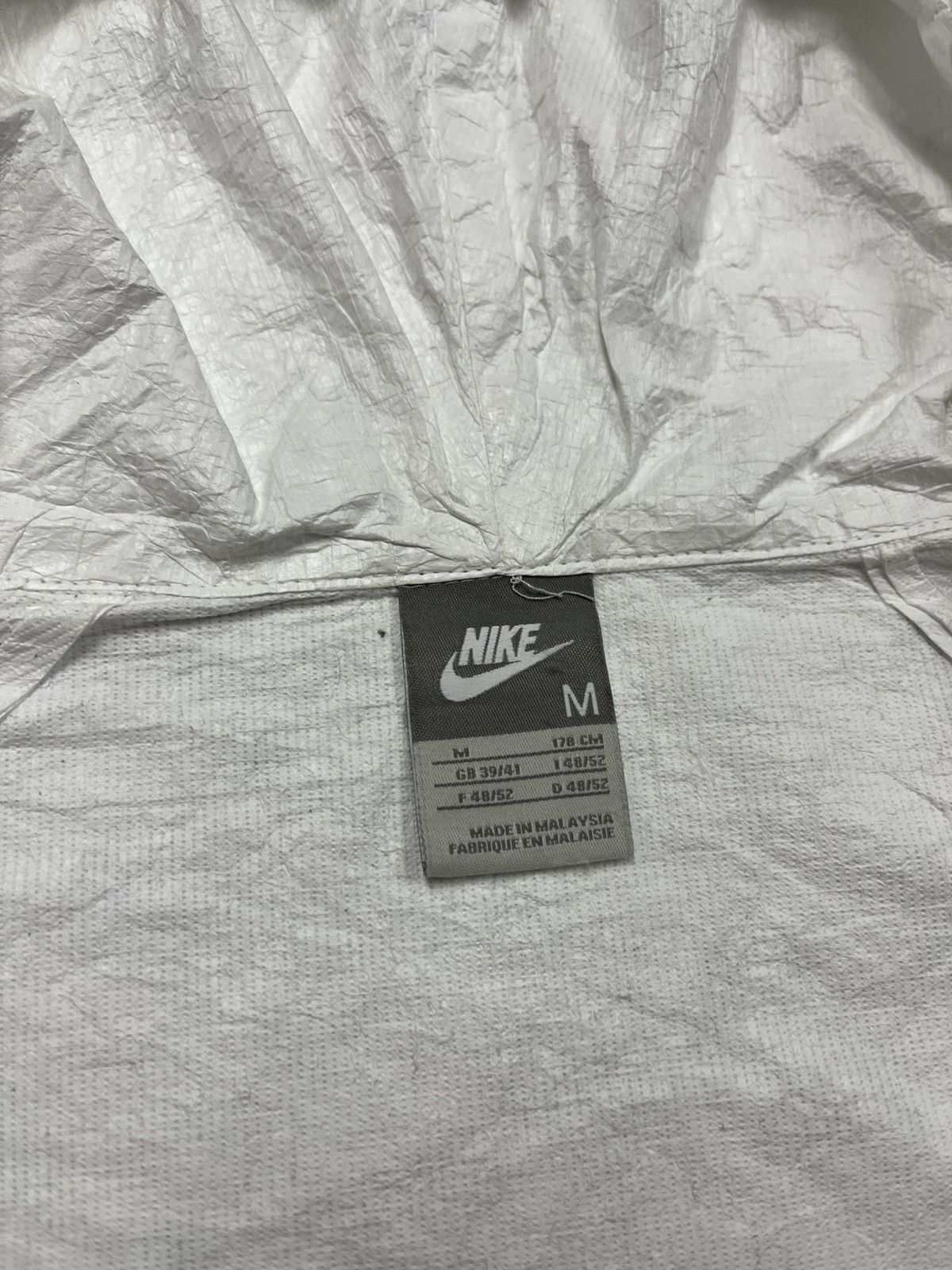 Nike × Vintage Vintage Nike Lightweight White Swoosh Nylon Packable Jacket Size US M / EU 48-50 / 2 - 12 Thumbnail