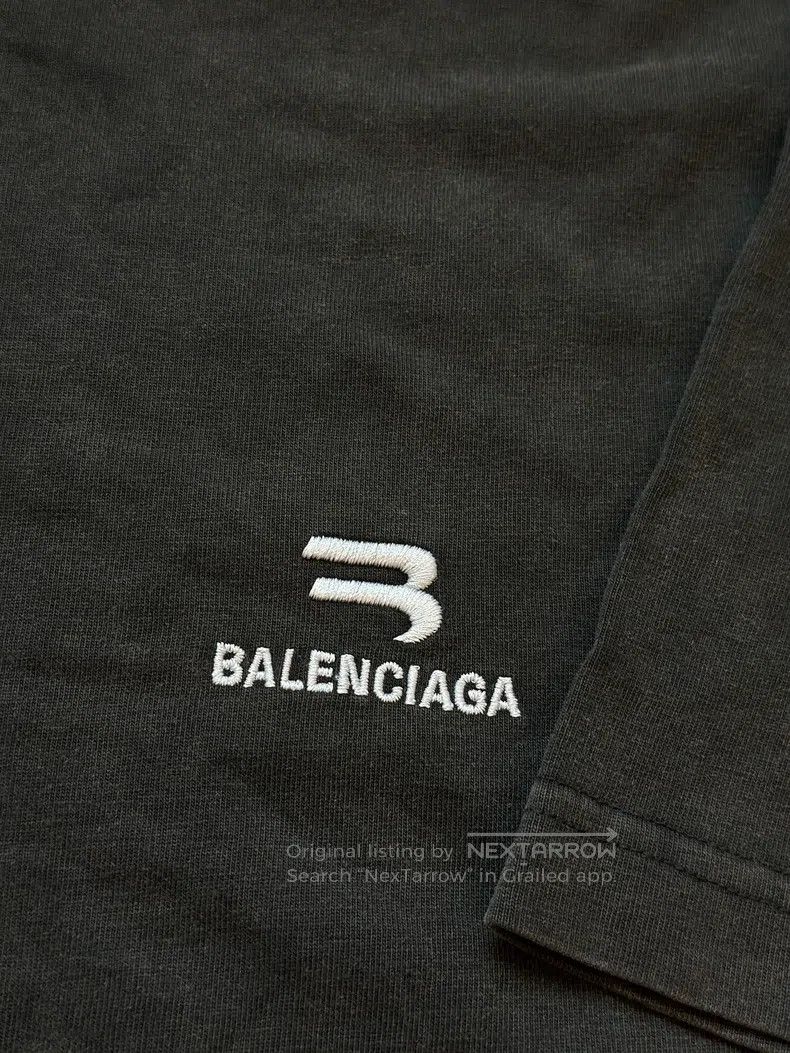 Balenciaga Balenciaga Embroidered distressed black short sleeve tee Size US S / EU 44-46 / 1 - 3 Thumbnail