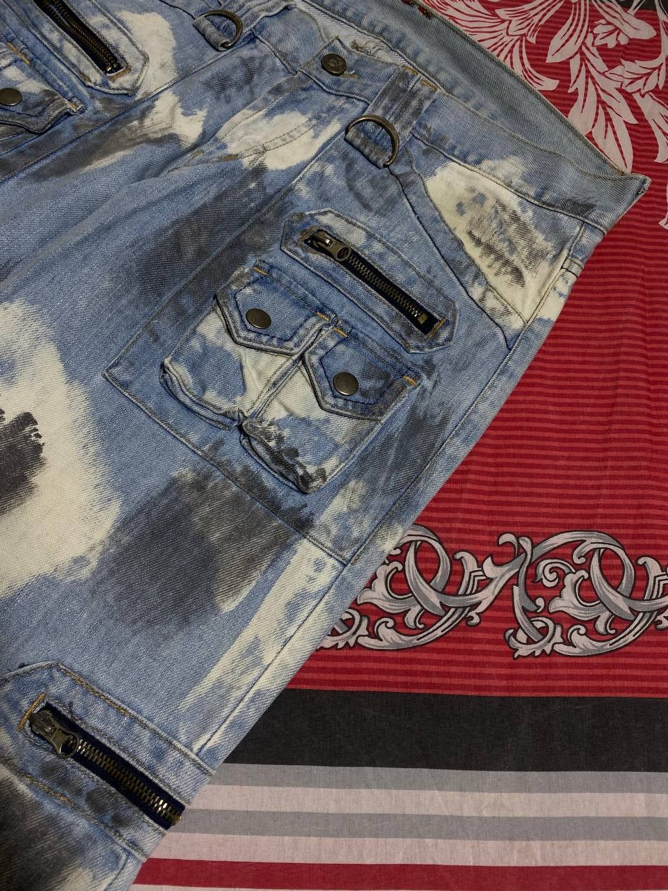 Japanese Brand Crazy Crash Dirty Baggy Faded Jean Japan Avant Garde Style Size US 34 / EU 50 - 2 Thumbnail
