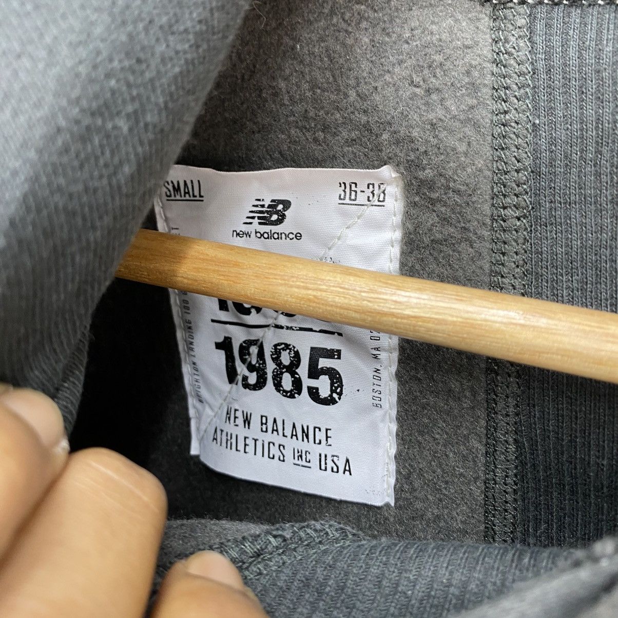 New Balance 🫶 New Balance 1000 series heavy weight sweatshirt hoodie Size US M / EU 48-50 / 2 - 5 Thumbnail