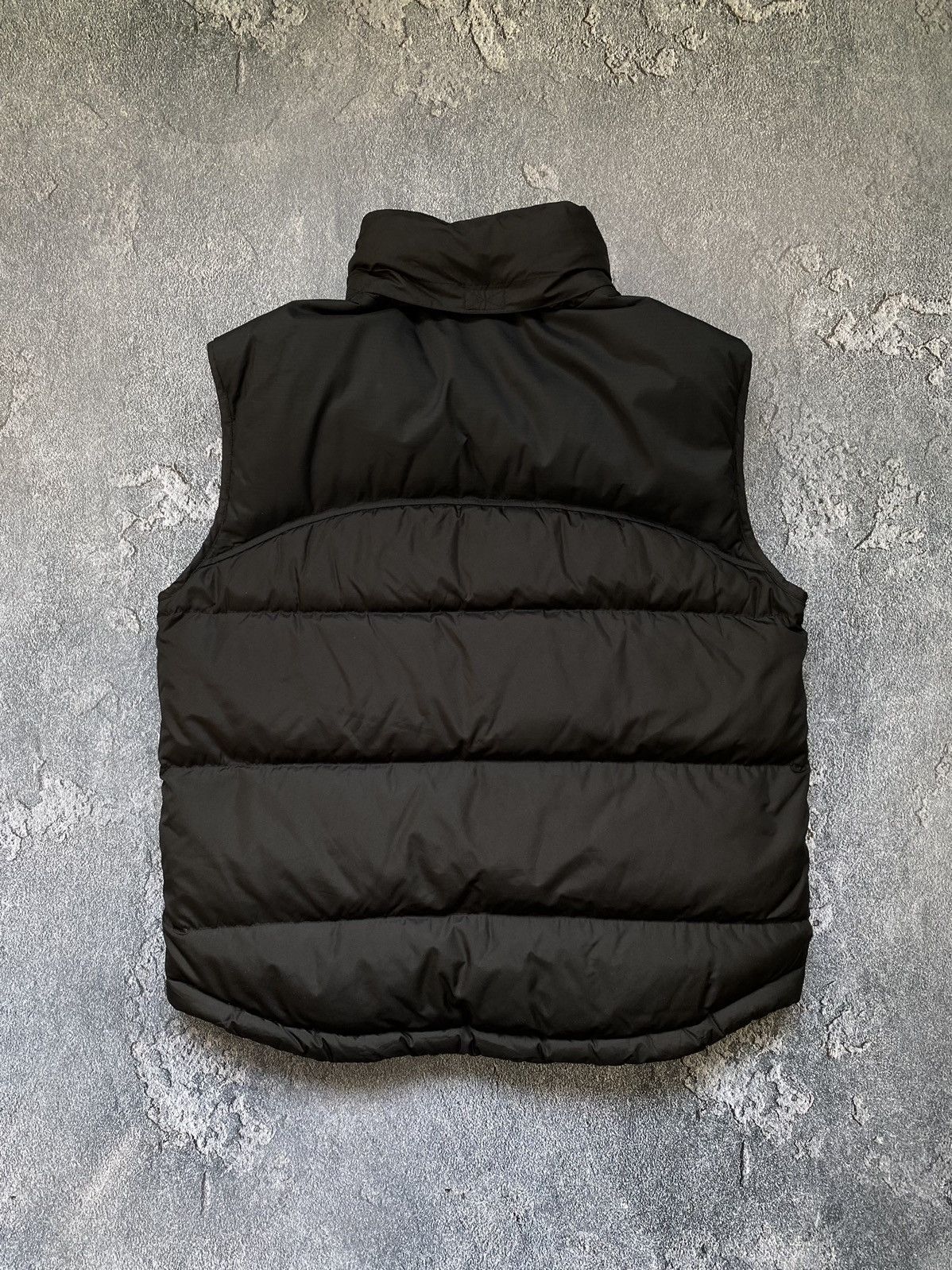 Vintage Nike VNTG Mini Swoosh Black Y2K Puffer Vest Size US M / EU 48-50 / 2 - 8 Thumbnail