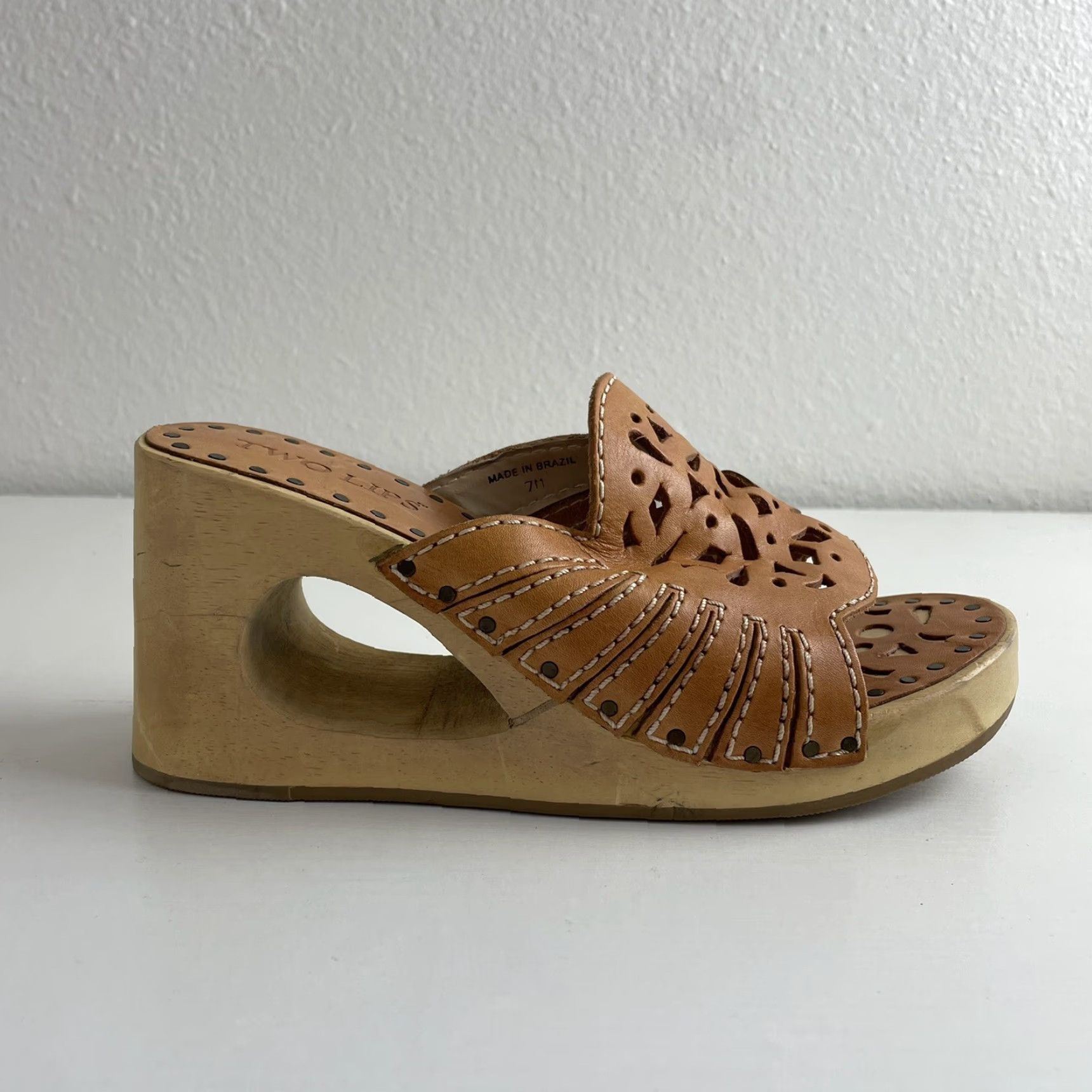 Vintage VINTAGE Y2K Wedge Sandals 7 Tan Leather Chunky Platform Wooden Block Heel Cutout - Two Lips Womens Shoes Brown Size US 7 / IT 37 - 2 Thumbnail