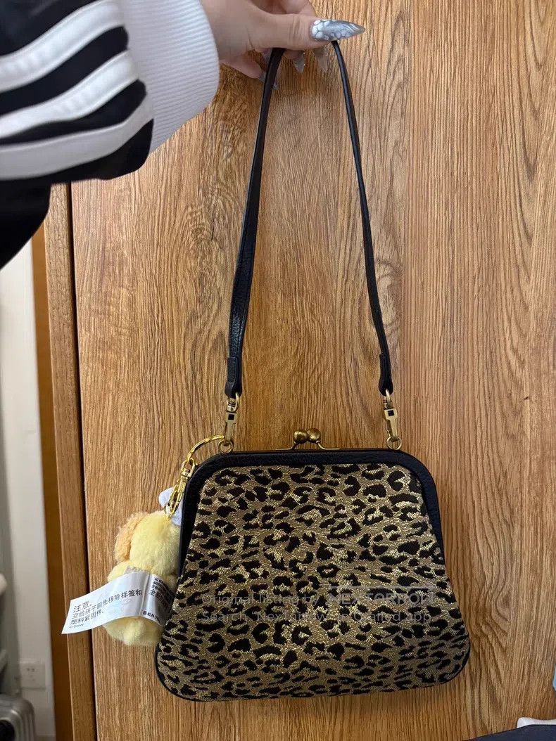 Vivienne Westwood Vivienne Westwood size os Leopard print arm-worn bag Size ONE SIZE - 2 Thumbnail
