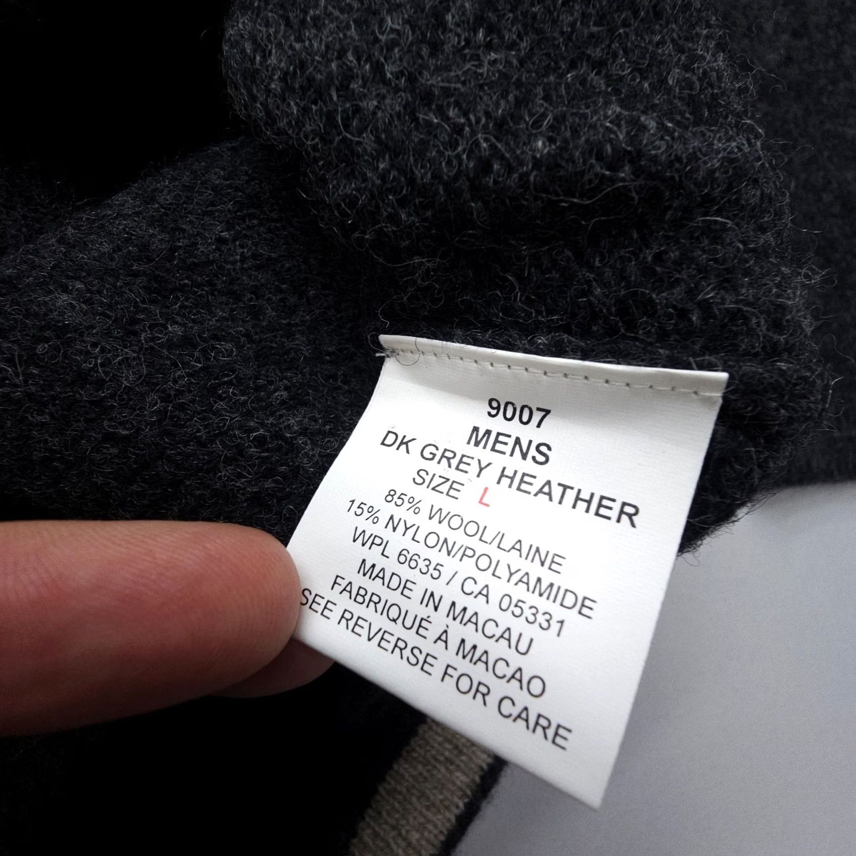 Vintage Woolrich Pullover Sweater Mens L V-Neck Knit Wool Heather Dark Grey 90s USA Casual Vintage Style Shirt Mens Size US L / EU 52-54 / 3 - 4 Thumbnail