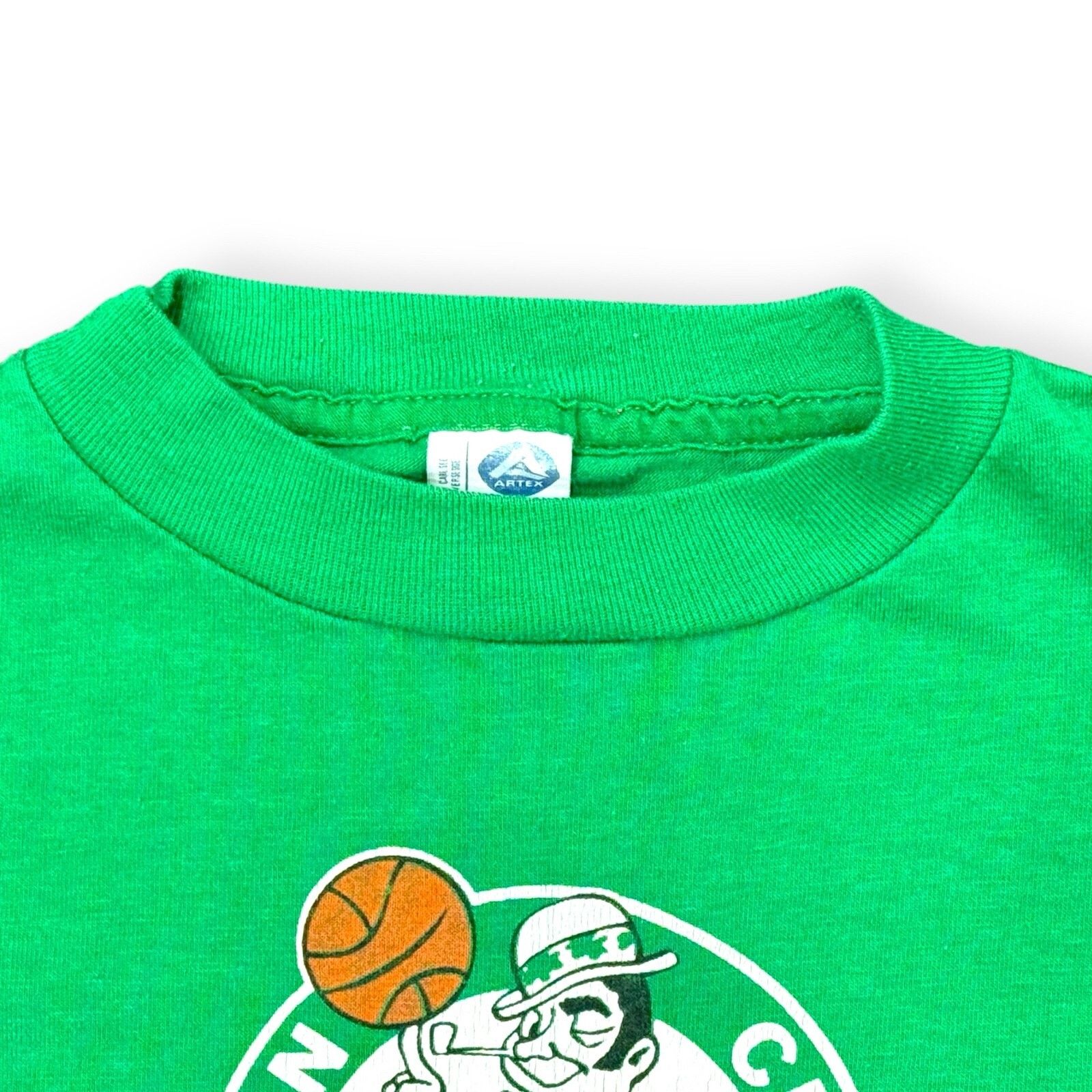 Artek VTG 80s Single Stitch Boston Celtics 1986 Champions TShirt Size US M / EU 48-50 / 2 - 3 Thumbnail