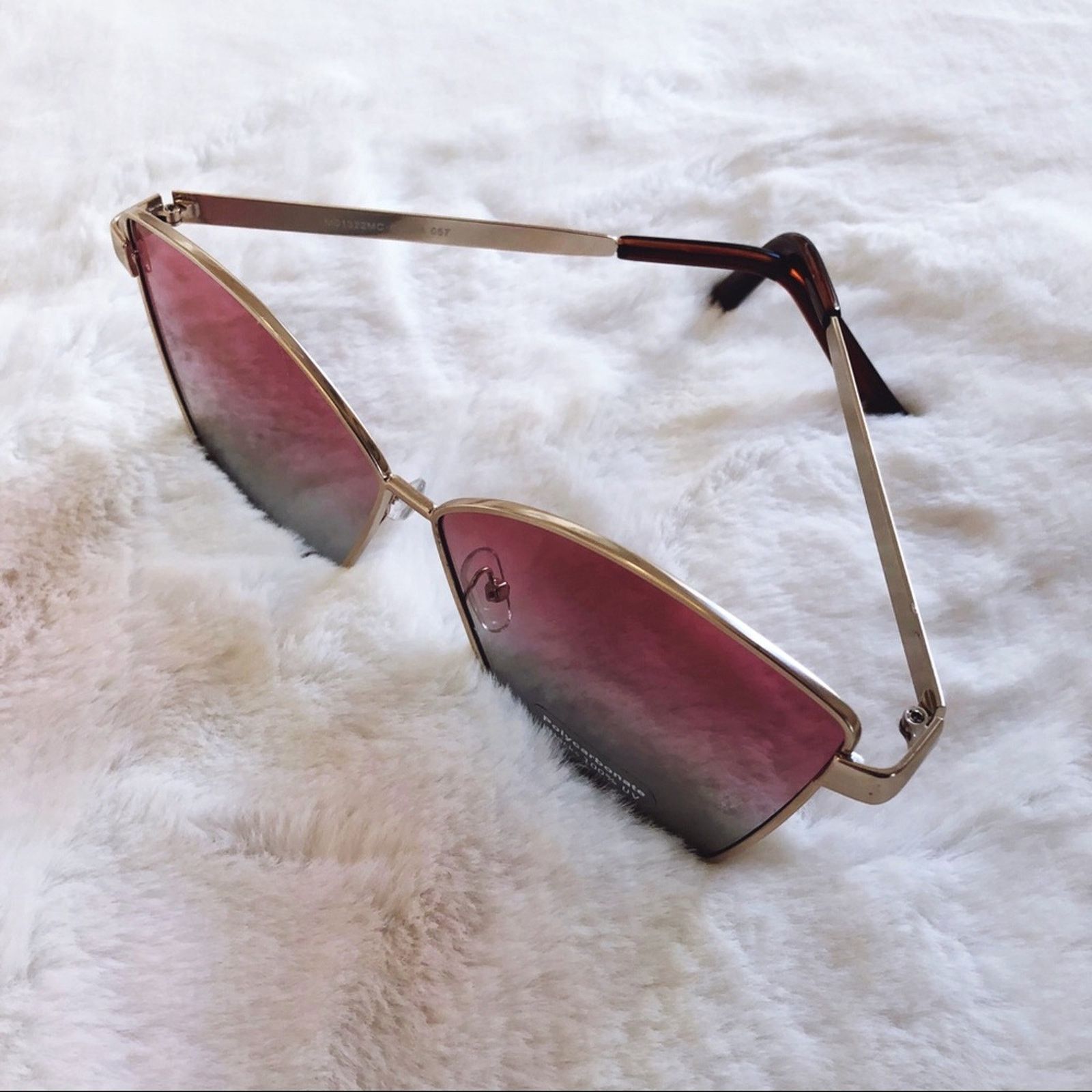 Other Aubrey Dark Pink Gradient Oversized Sunglasses Size ONE SIZE - 4 Thumbnail