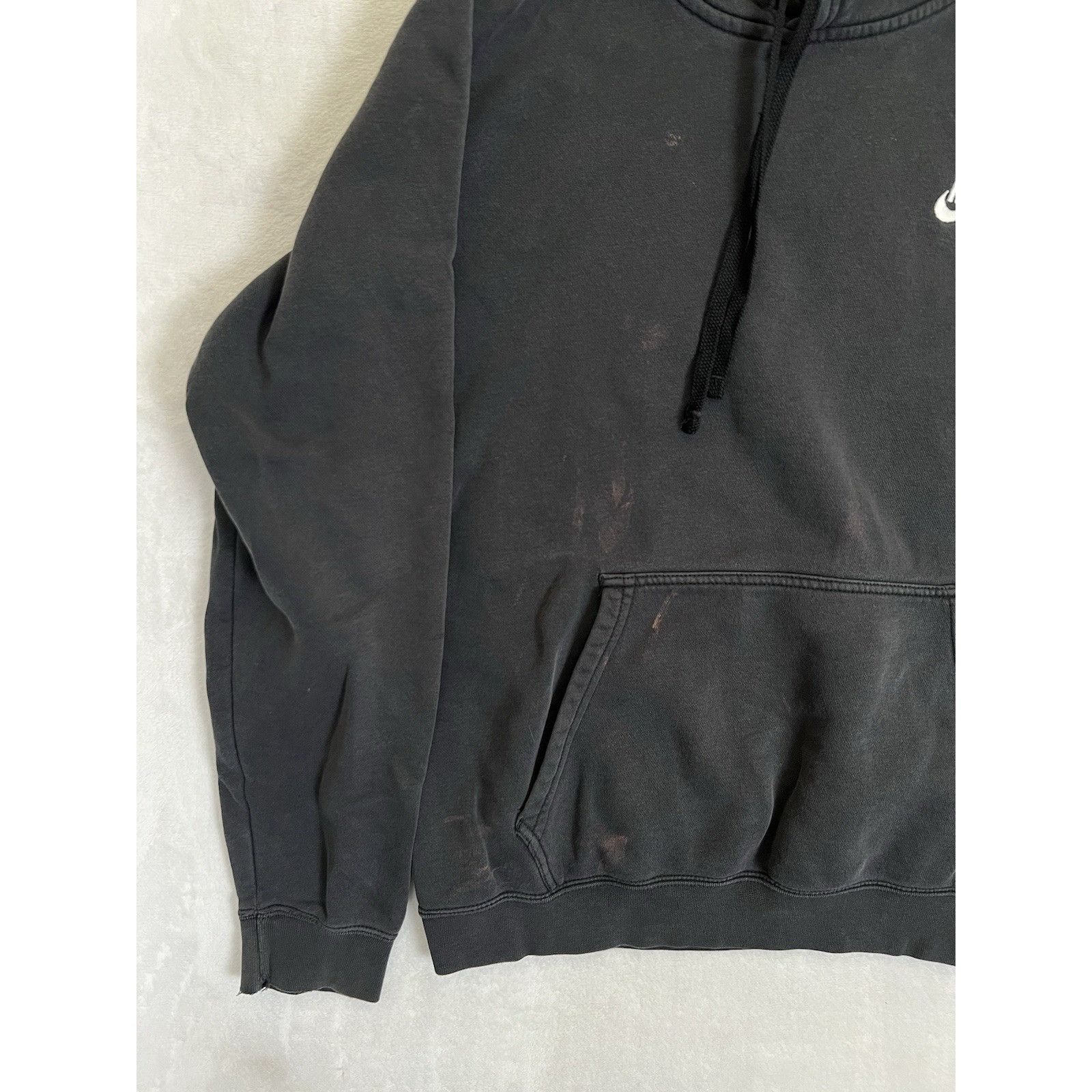 Nike Vintage Nike Black Pullover Hoodie Sweatshirt Size Medium Su Size US M / EU 48-50 / 2 - 2 Thumbnail